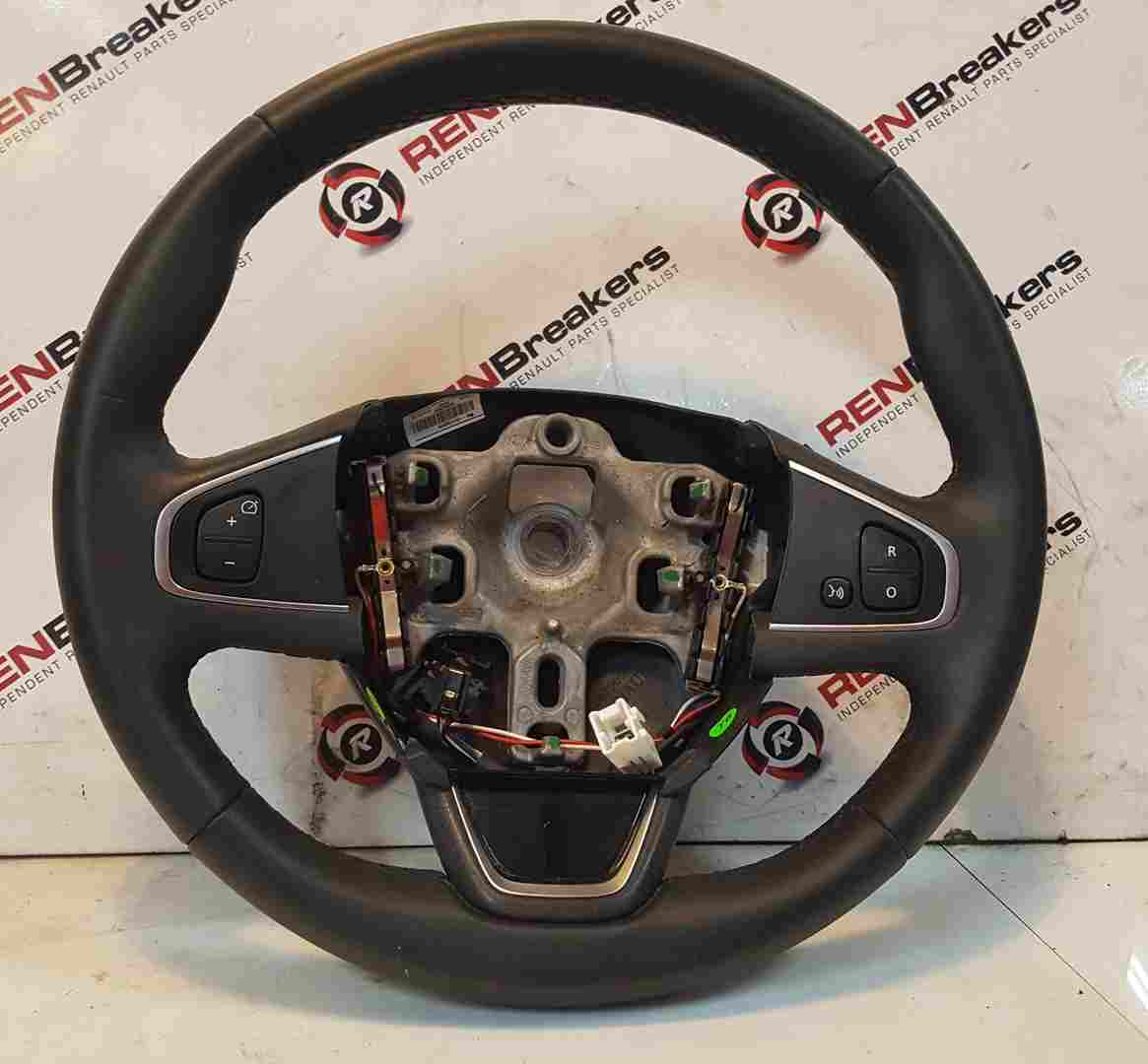 Thumb 2 Renault Clio MK4 2016-2019 Steering Wheel Voice Cruise Control 484005241R