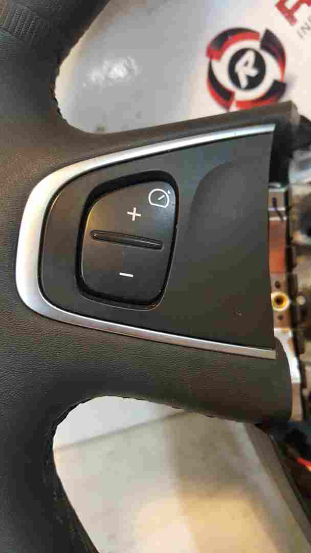 Thumb 5 Renault Clio MK4 2016-2019 Steering Wheel Voice Cruise Control 484005241R
