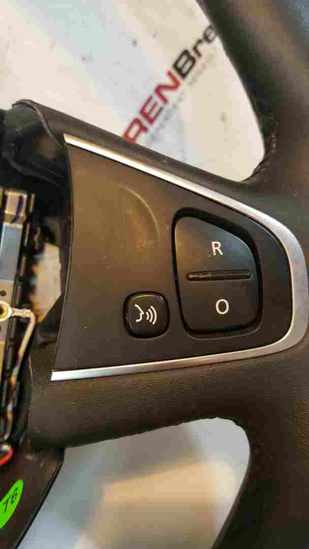 Thumb 7 Renault Clio MK4 2016-2019 Steering Wheel Voice Cruise Control 484005241R