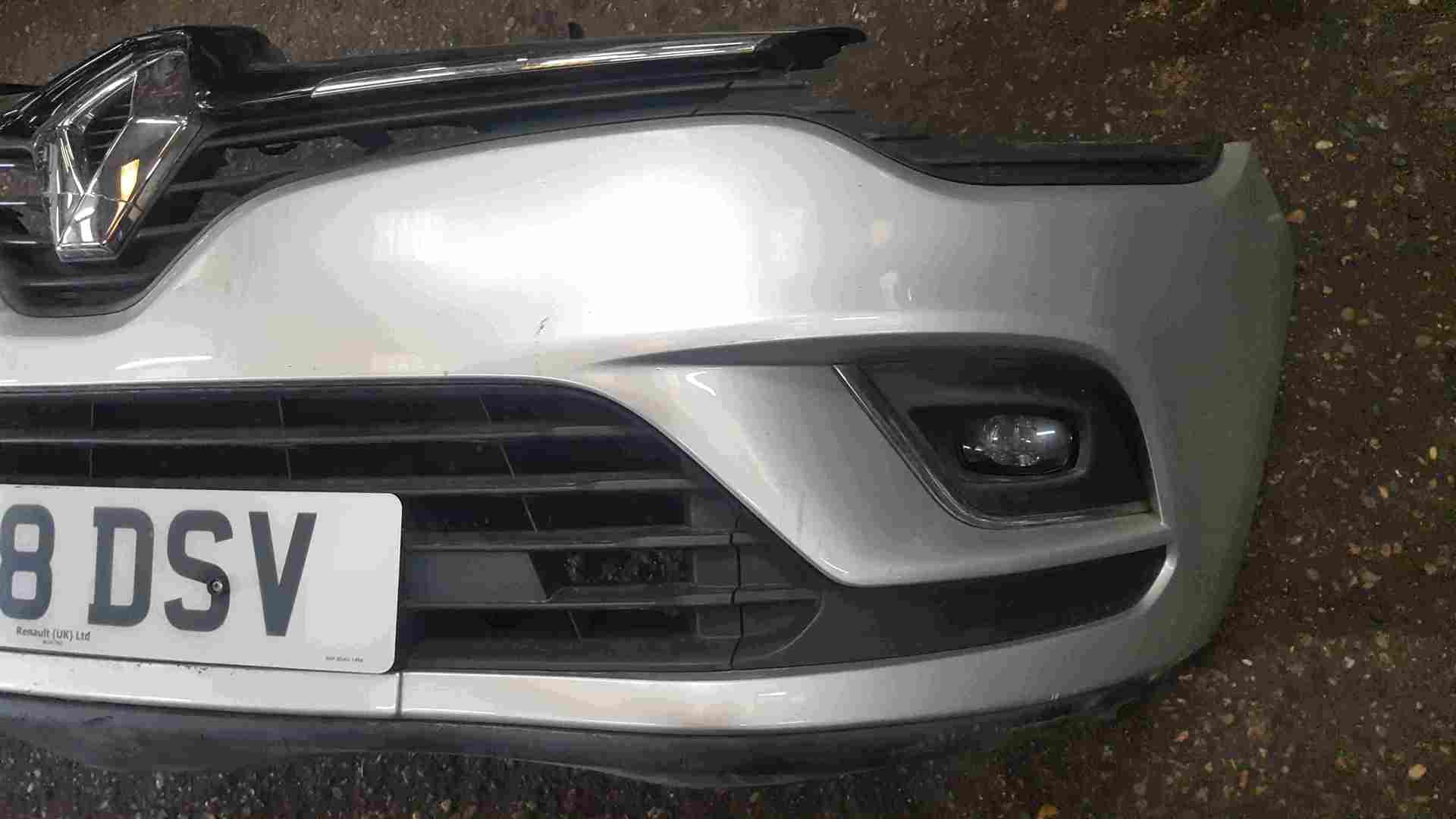 Thumb 4 Renault Clio MK4 2017-2018 Front Bumper Silver TED69
