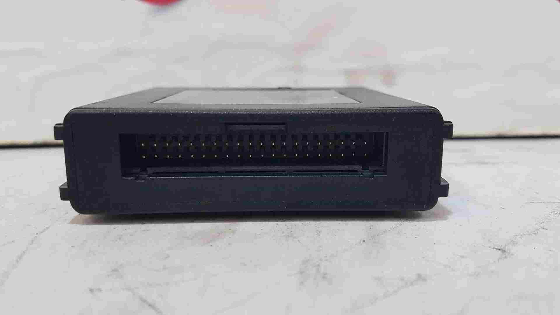 Thumb 3 Renault Clio MK4 2017-2019 Parking Assistance Module PDC 4M0175r5a