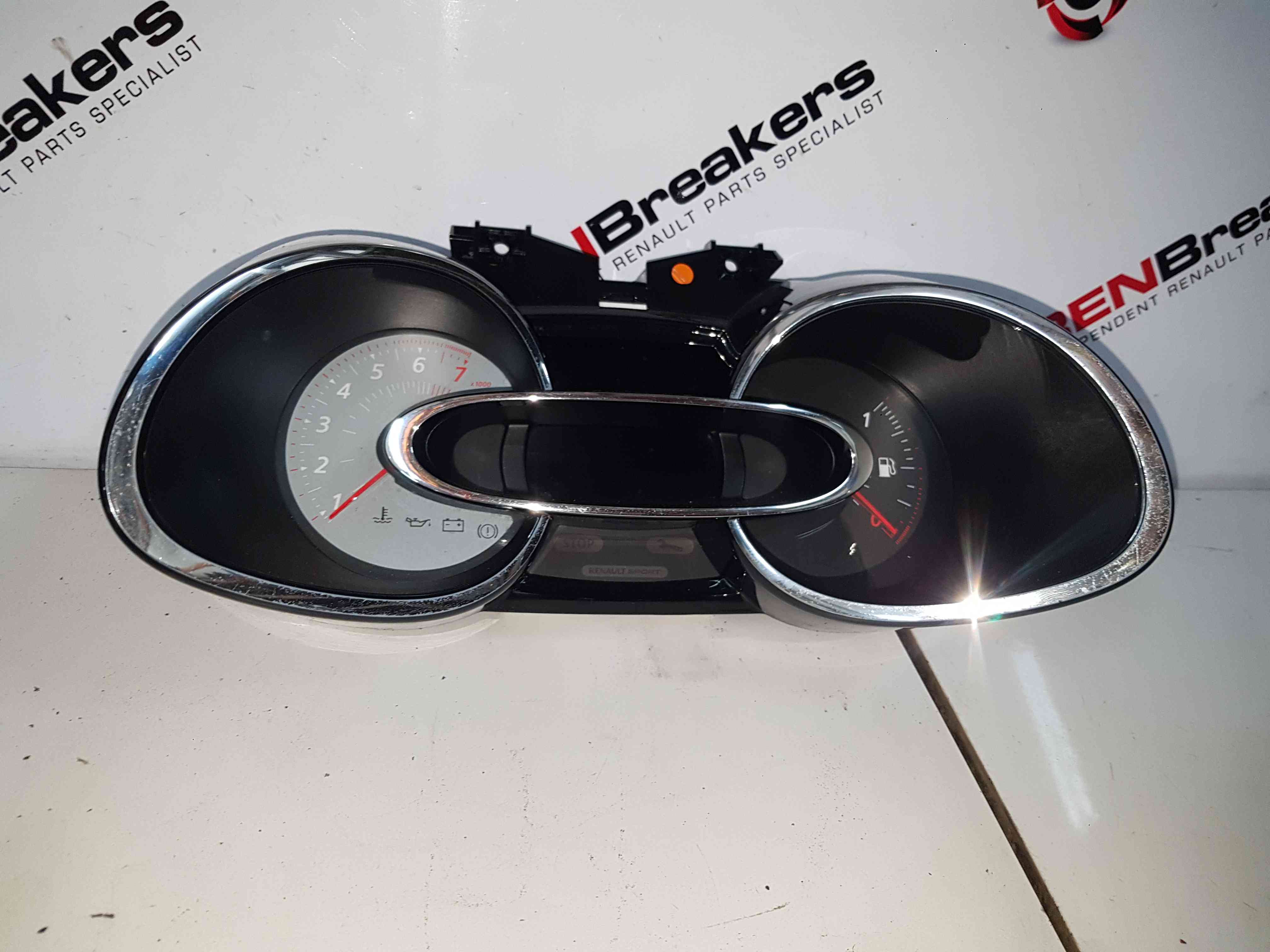 Thumb 2 Renault Clio MK4 RS SPORT AUTO 2013-2019 Instrument Panel Dials Gauges Clocks 