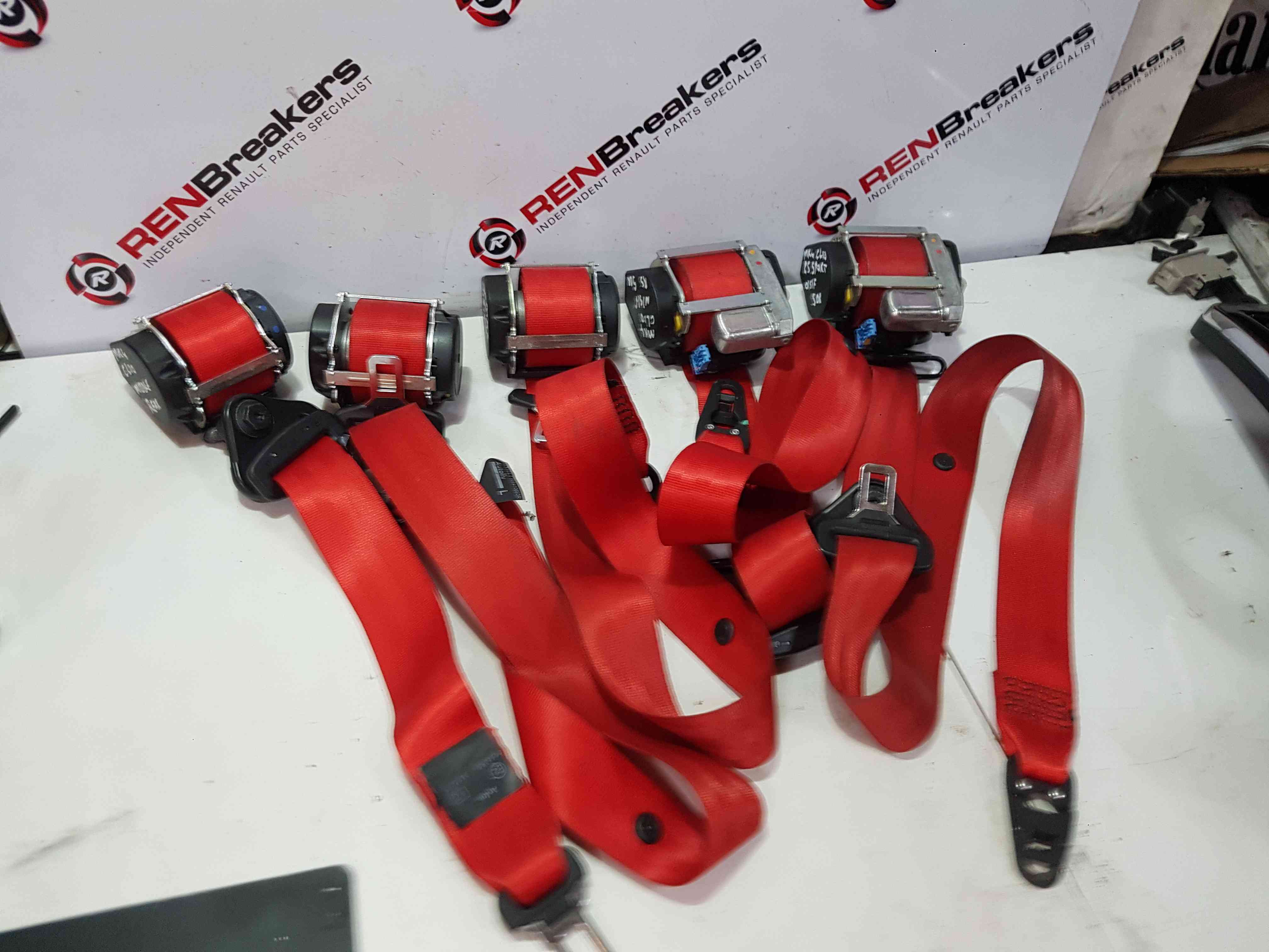 Thumb 2 Renault Clio MK4 Rs Sport 2013-2016 RED Seat Belts Driver Passenger Front Rear