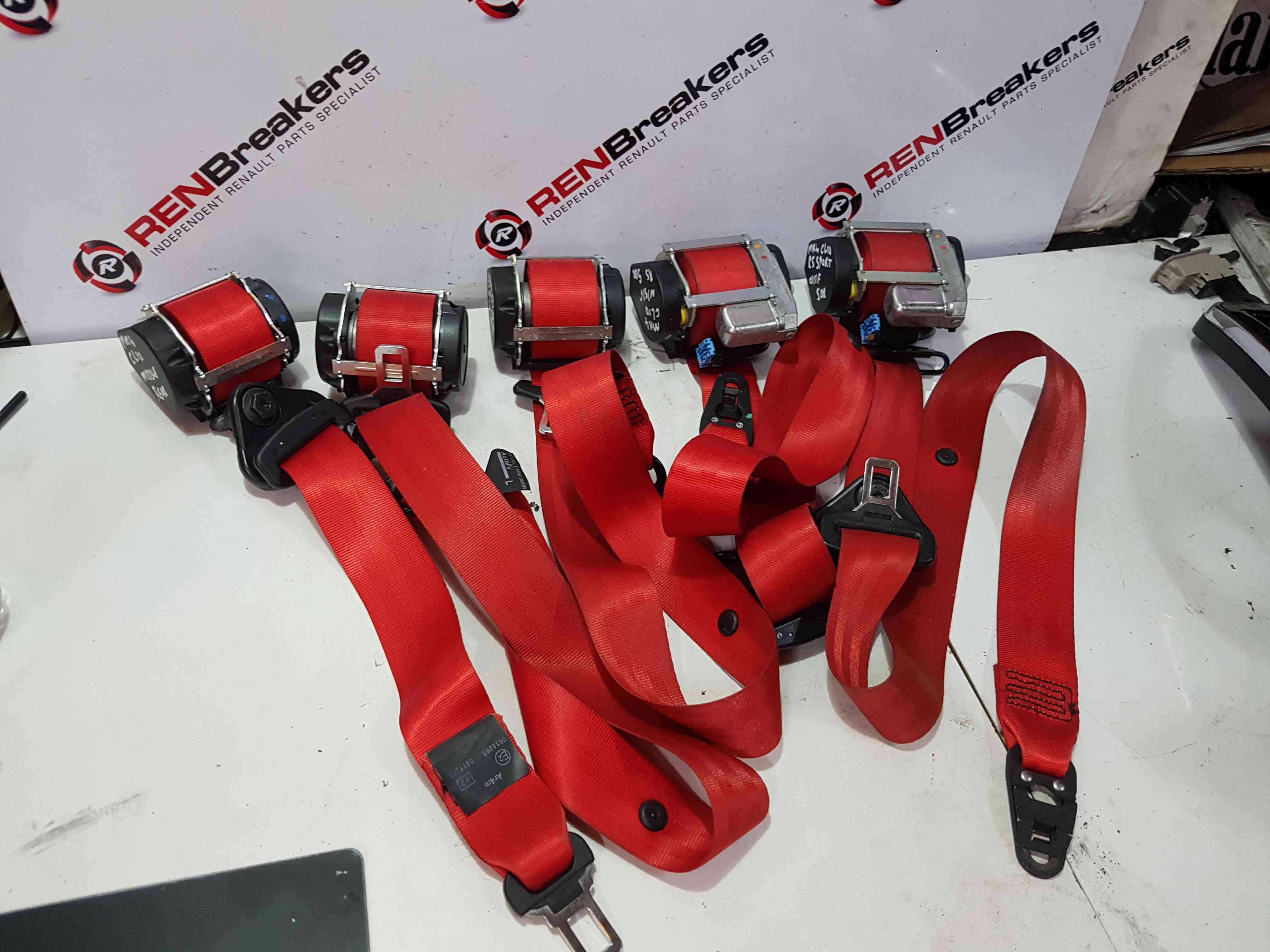 Thumb 3 Renault Clio MK4 Rs Sport 2013-2016 RED Seat Belts Driver Passenger Front Rear