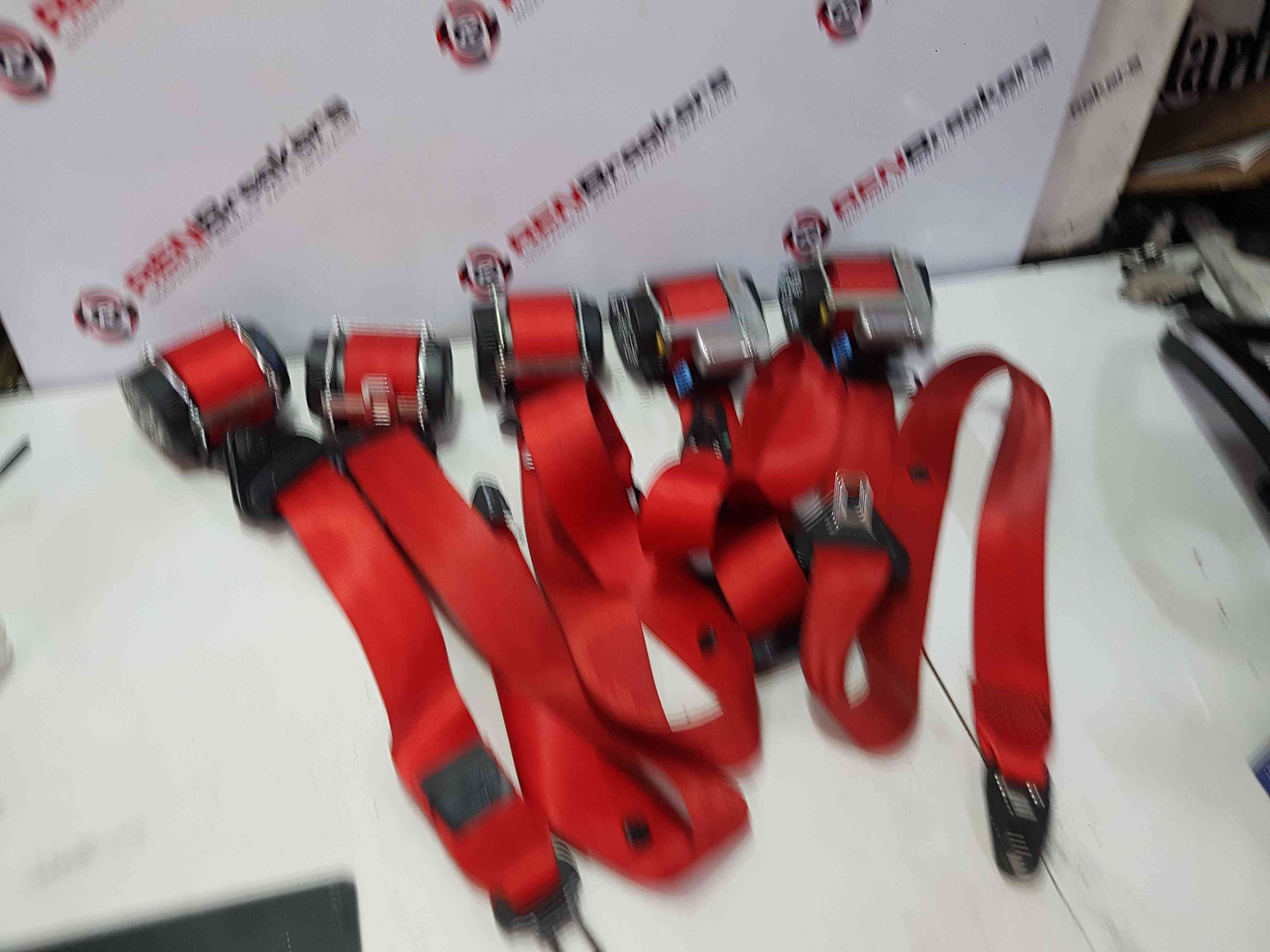 Thumb 6 Renault Clio MK4 Rs Sport 2013-2016 RED Seat Belts Driver Passenger Front Rear