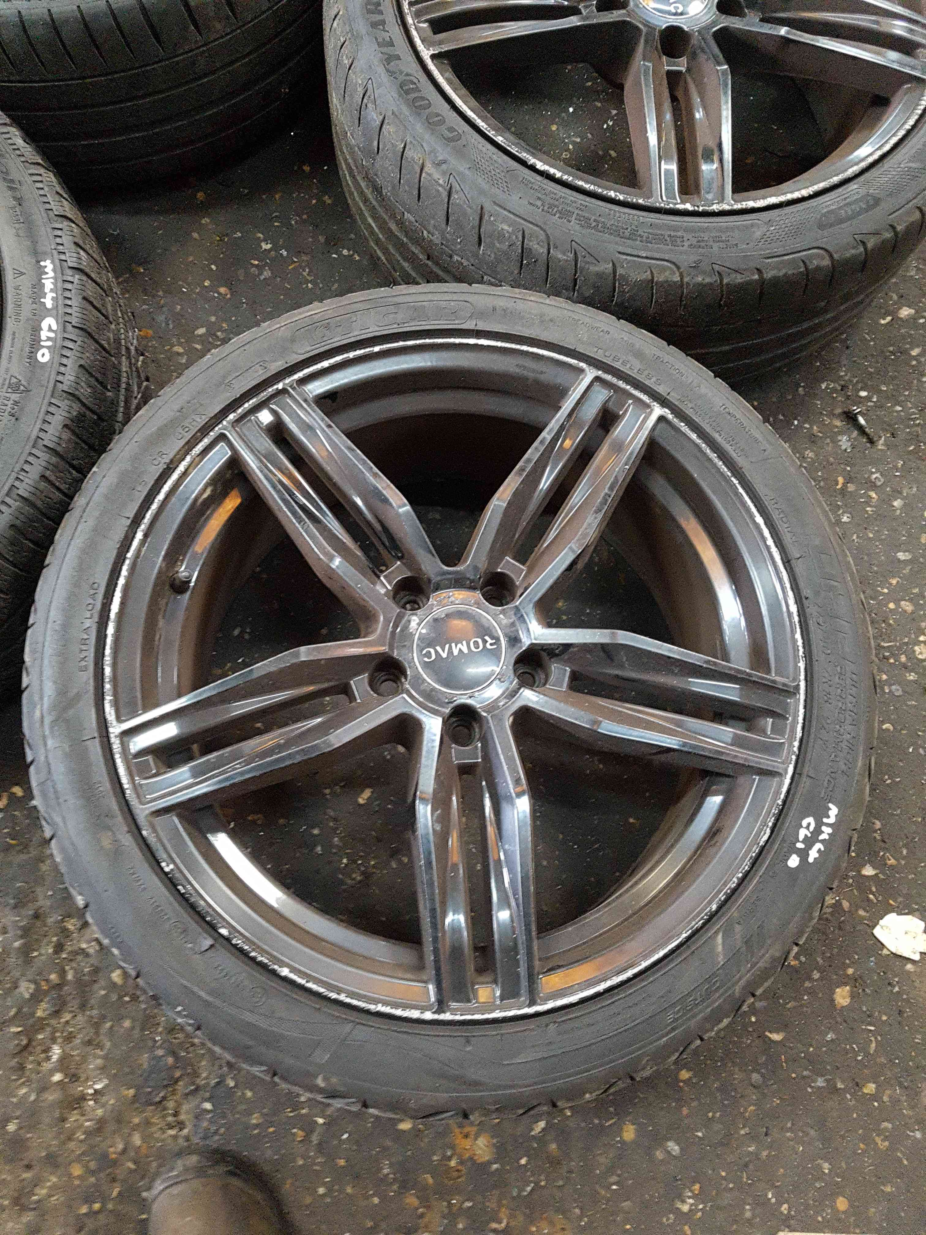 Thumb 4 Renault Clio MK4 Rs Sport 2013-2016 Romac Alloy Wheels SET X4 5 Stud 18Inch 2/5