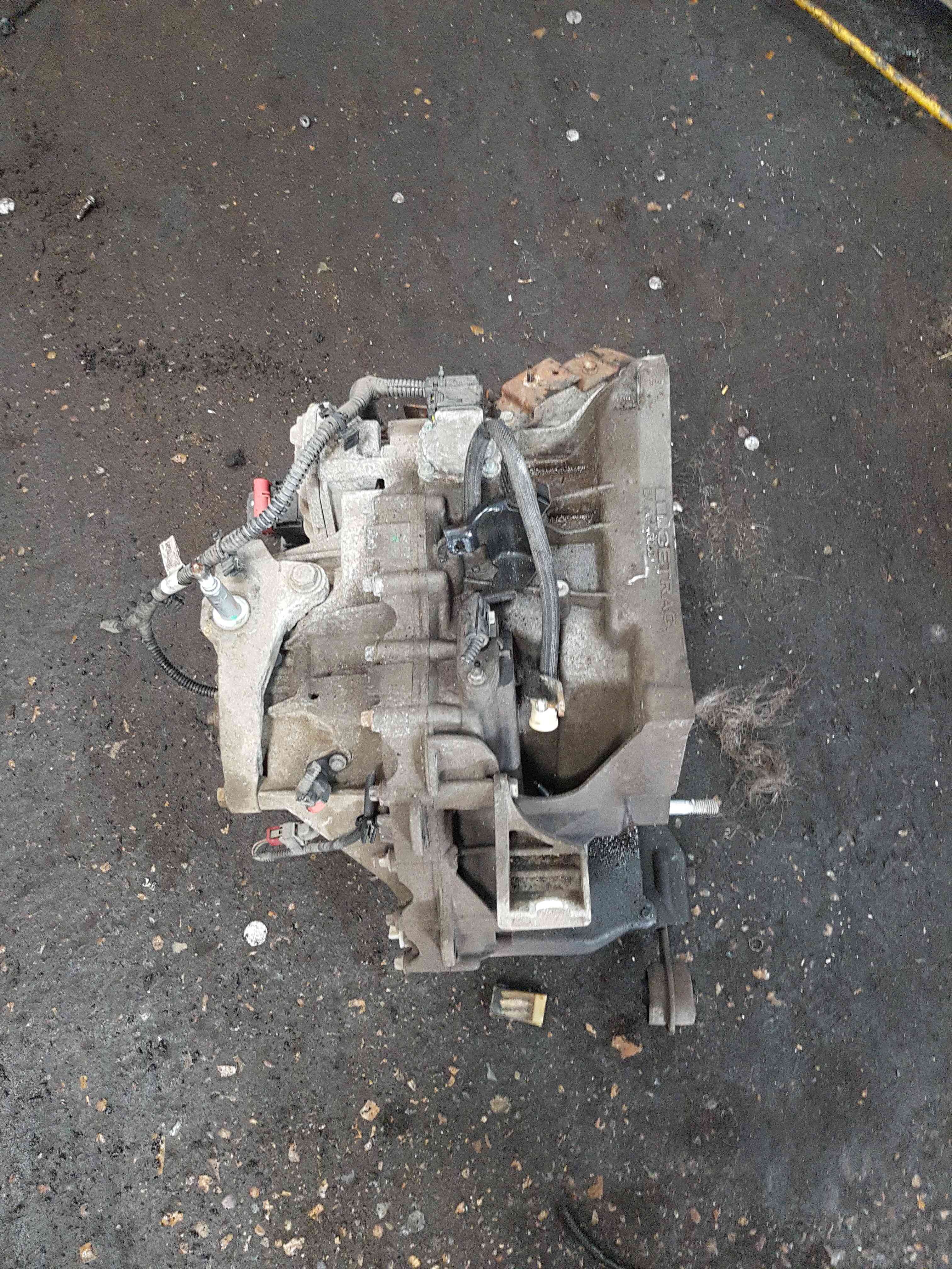 Thumb 2 Renault Clio MK4 Rs Sport 220 2013-2016 Automatic Gearbox DC4 004 SPARES