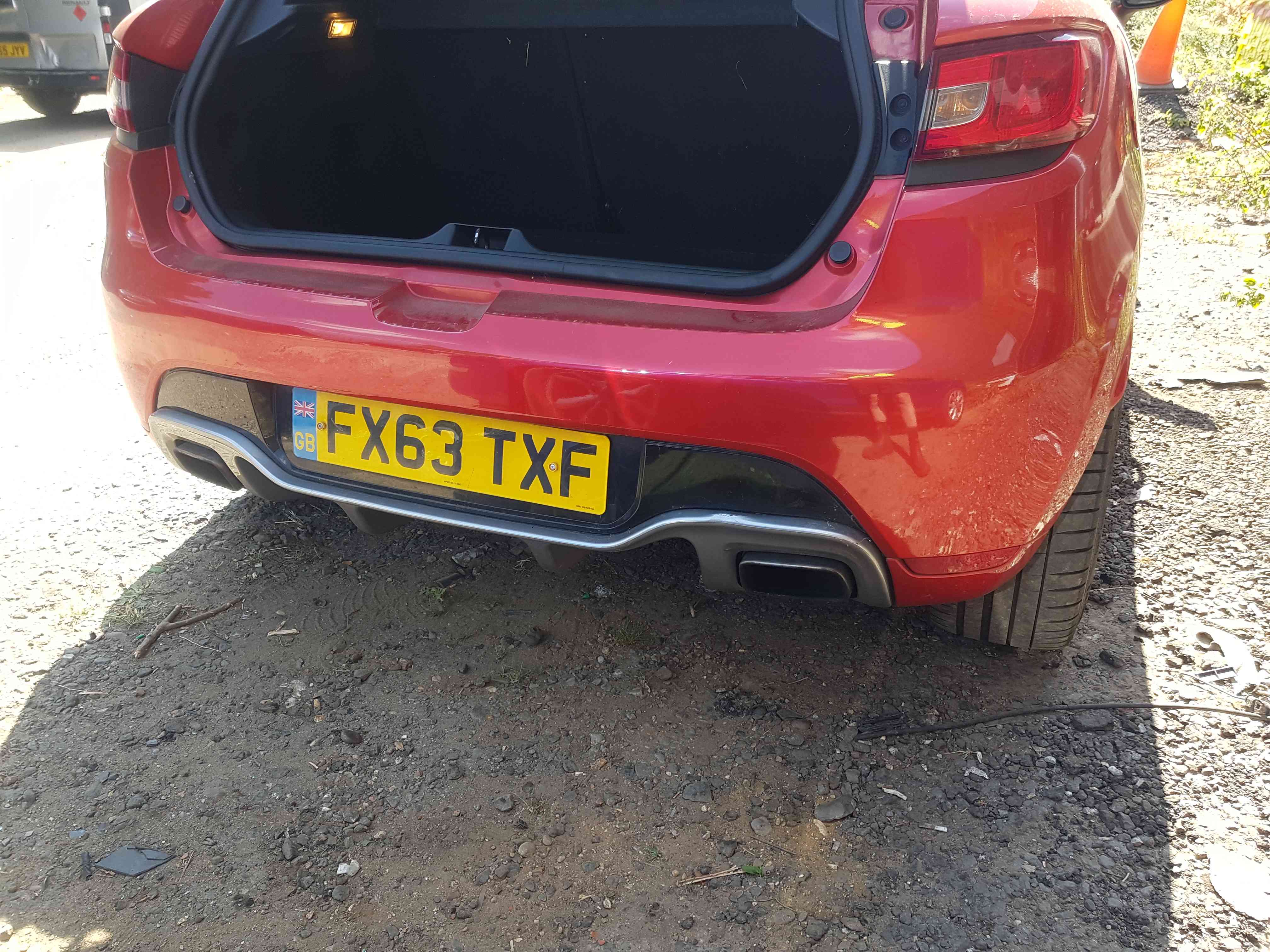 Thumb 13 Renault Clio MK4 Rs Sport 220 2013-2016 Rear Bumper + Defuser Tennp Some Damage