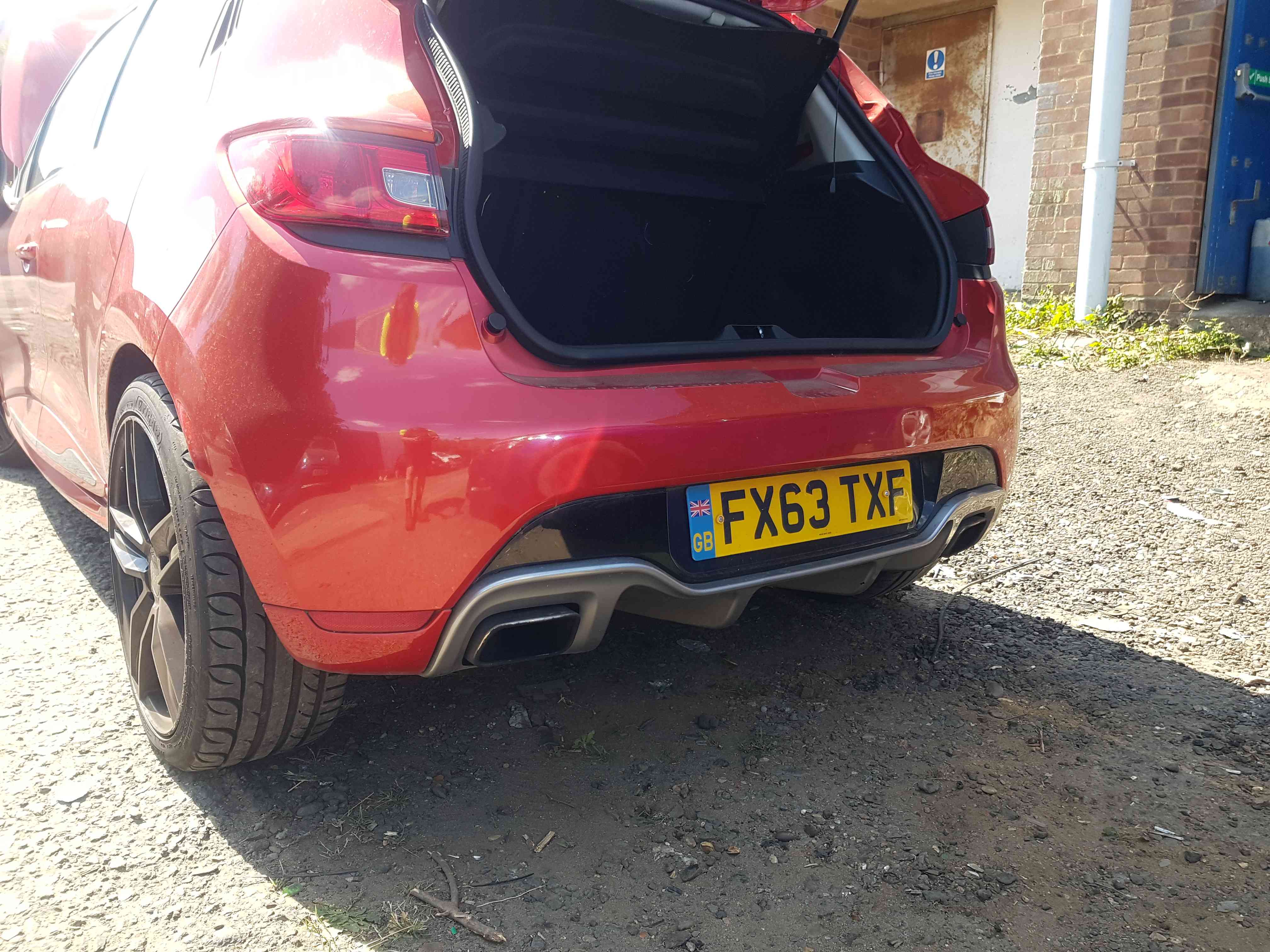 Thumb 3 Renault Clio MK4 Rs Sport 220 2013-2016 Rear Bumper + Defuser Tennp Some Damage