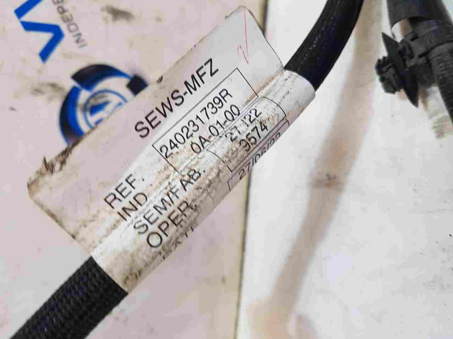 Thumb 2 Renault Clio MK5 1.6 hybrid 2019-2023 Positive Battery Loom Wire 240231739R