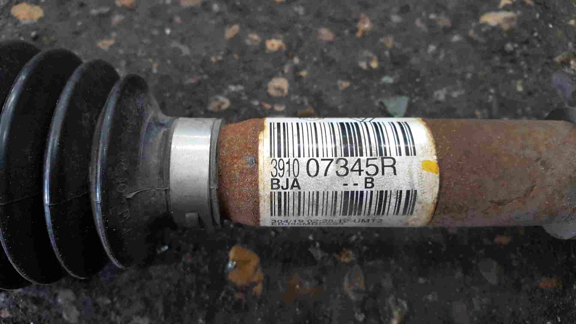 Thumb 5 Renault Clio MK5 2019-2021 1.3 TCe Drivers OSF Front Driveshaft 39107345R