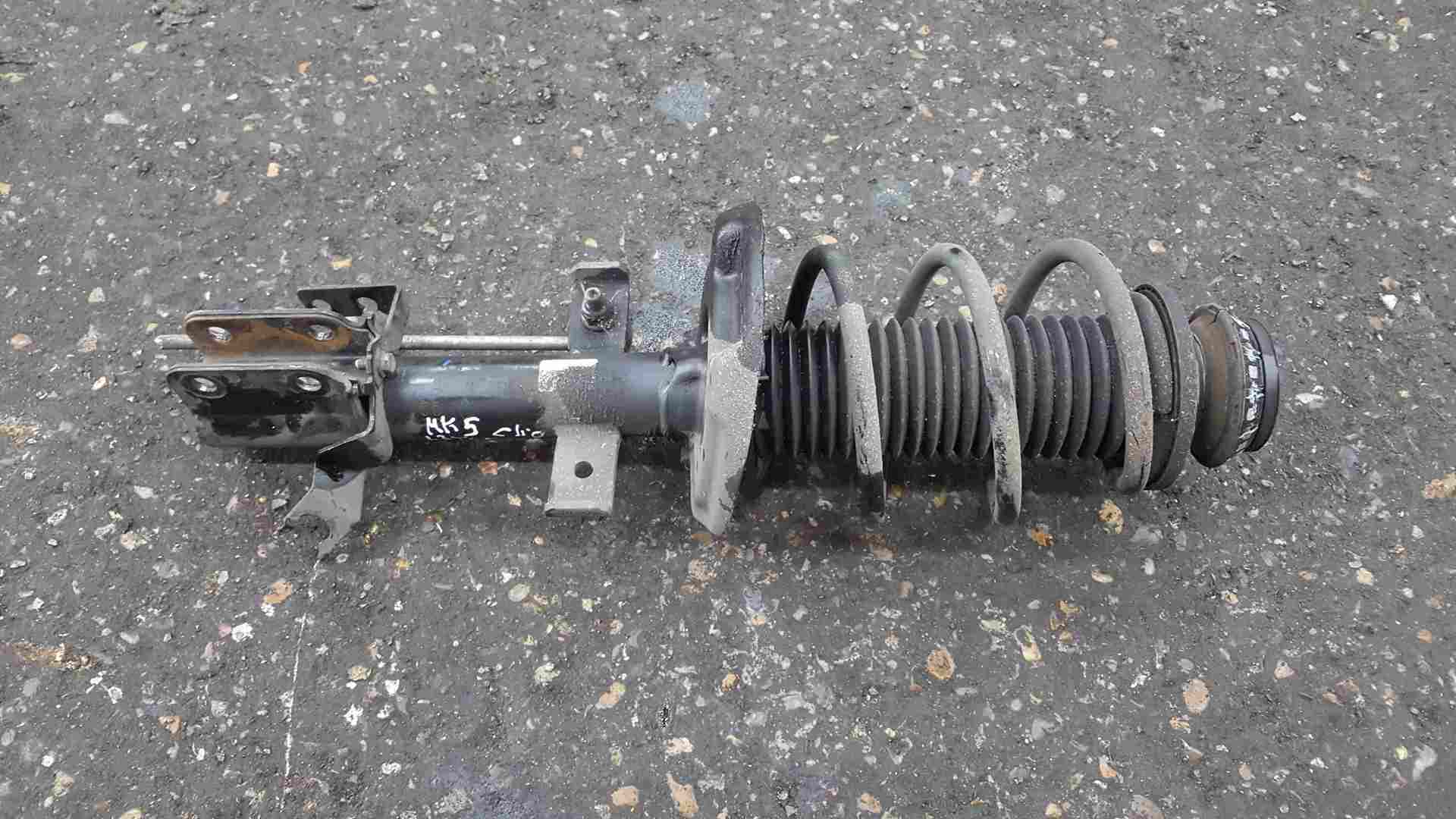 Renault Clio MK5 2019-2021 1.3 TCe Drivers OSF Front Spring Suspension Leg