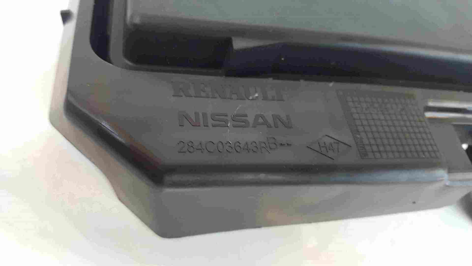 Thumb 2 Renault Clio MK5 2019-2021 1.3 TCe Fuse Box 284C03643R 284B61704R