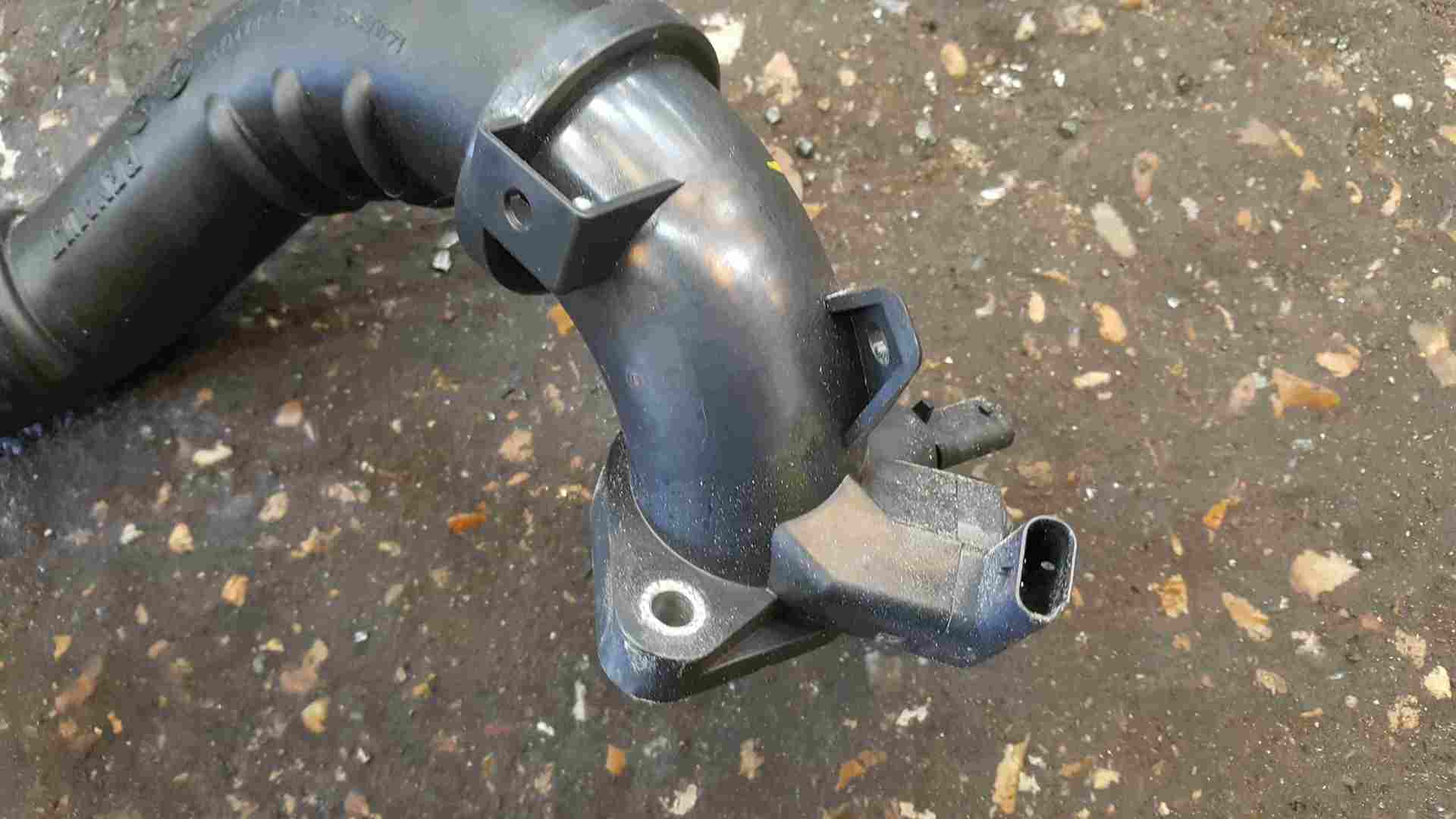 Thumb 3 Renault Clio MK5 2019-2021 1.3 TCe Intercooler To Turbo Pipe 144605956R