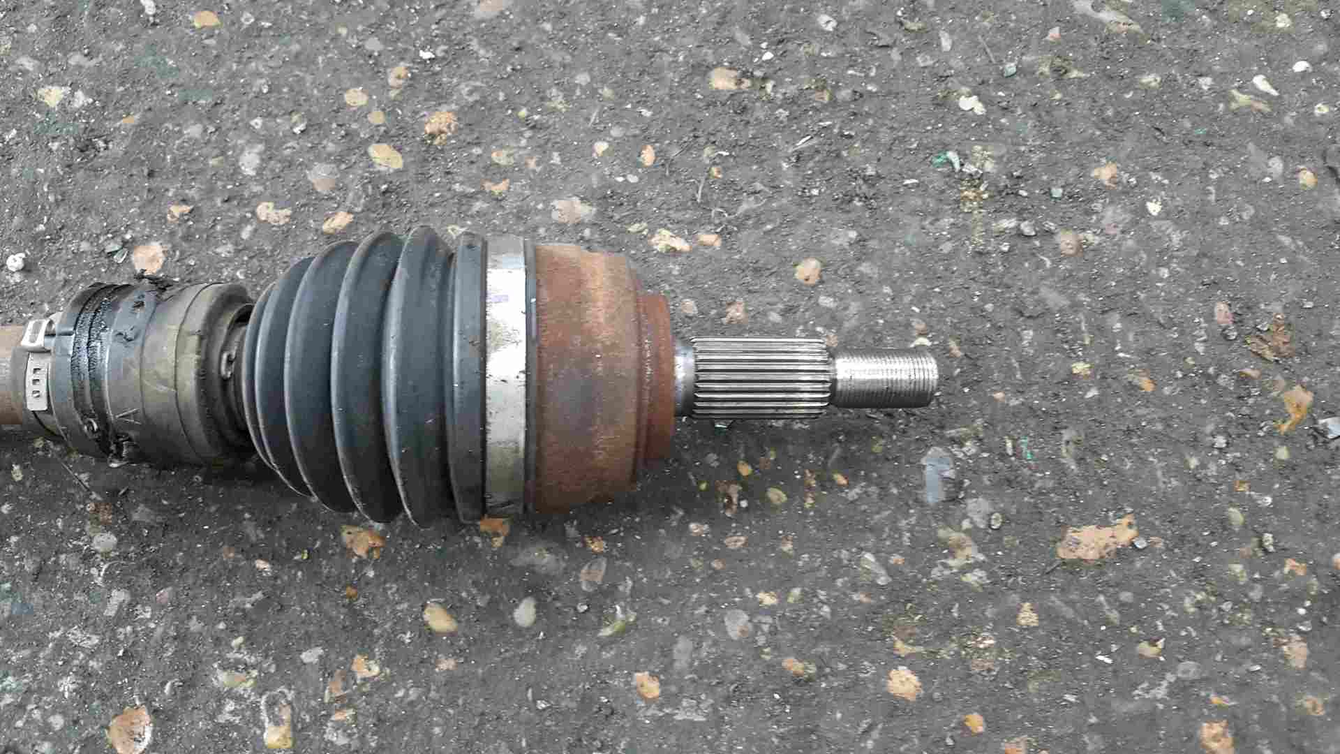 Renault Clio MK5 2019-2021 1.3 TCe Passenger NSF Front Driveshaft Auto