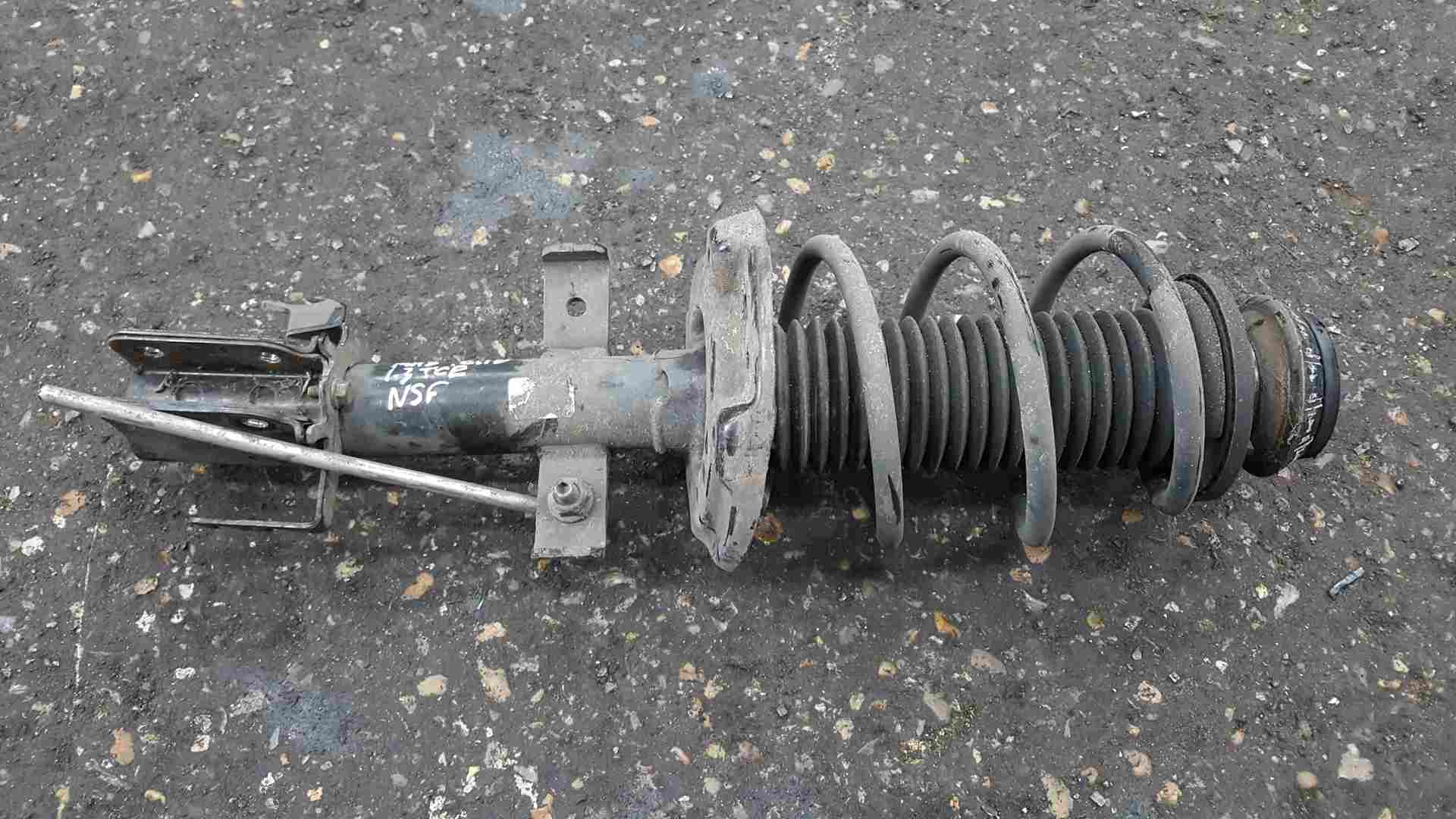 Renault Clio MK5 2019-2021 1.3 TCe Passenger NSF Front Spring Suspension Leg