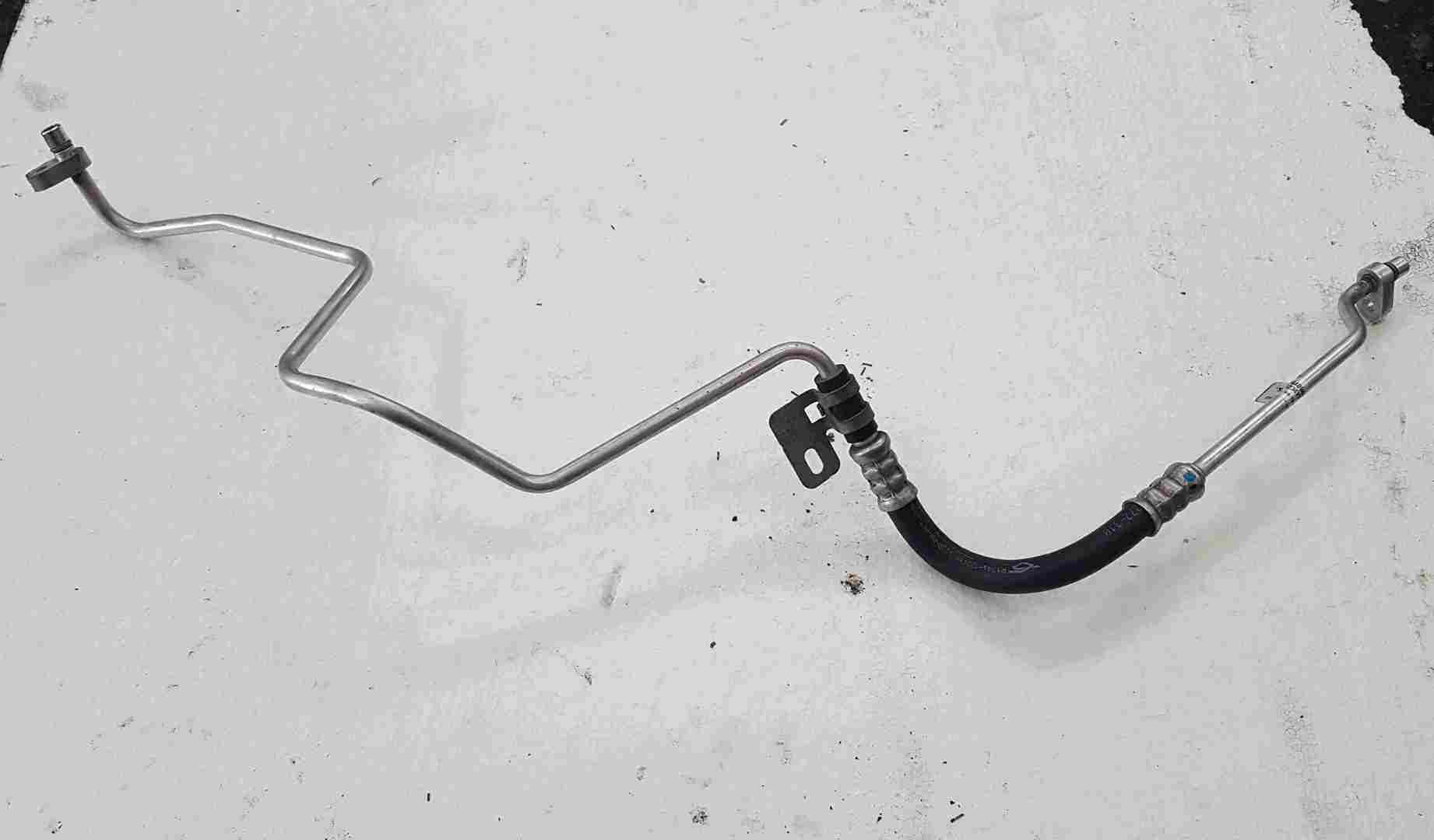 Renault Clio MK5 2019-2021 Airconditioning Air Con Pipe 924409446R