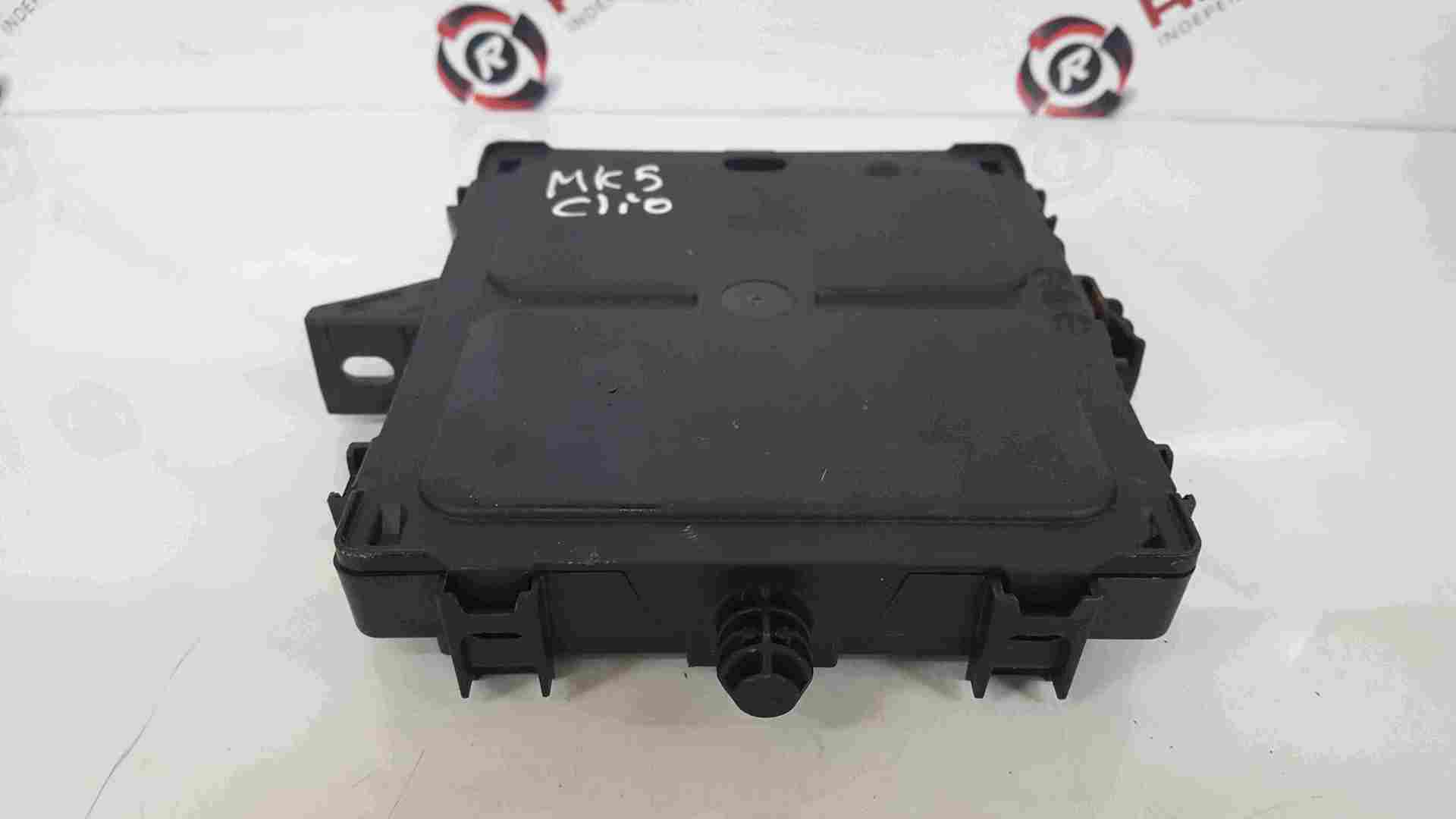 Renault Clio MK5 2019-2021 Body Control Module BCM 284B19561R