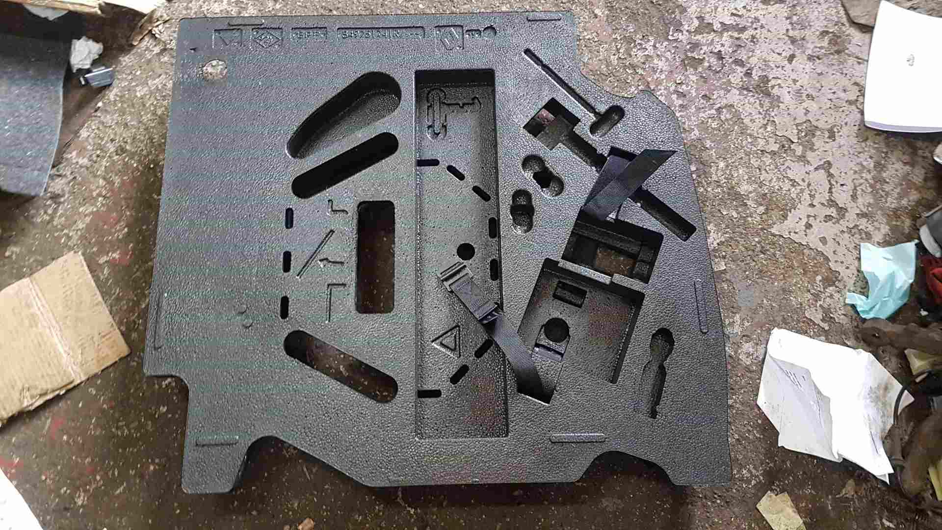 Thumb 5 Renault Clio MK5 2019-2021 Boot Foam Carrier 849751741R