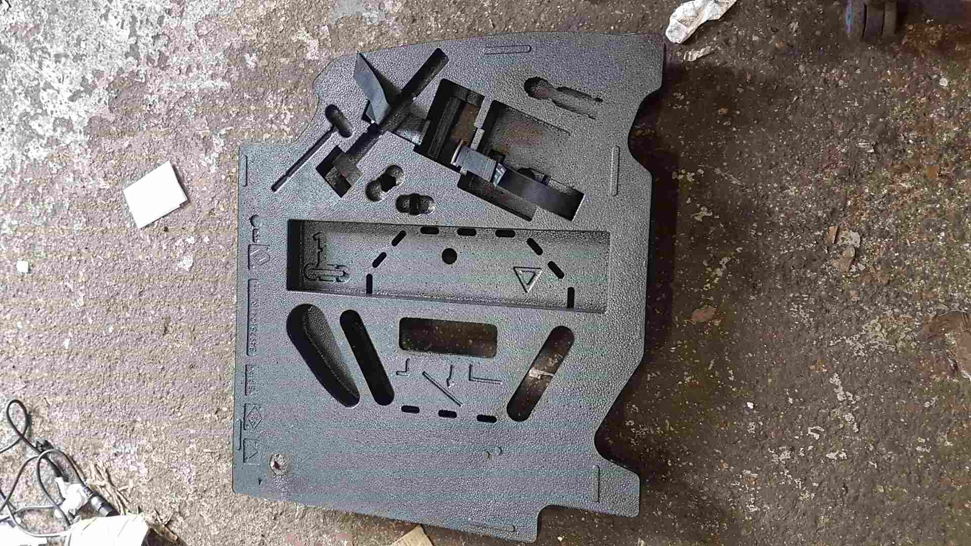 Renault Clio MK5 2019-2021 Boot Foam Carrier 849751741R