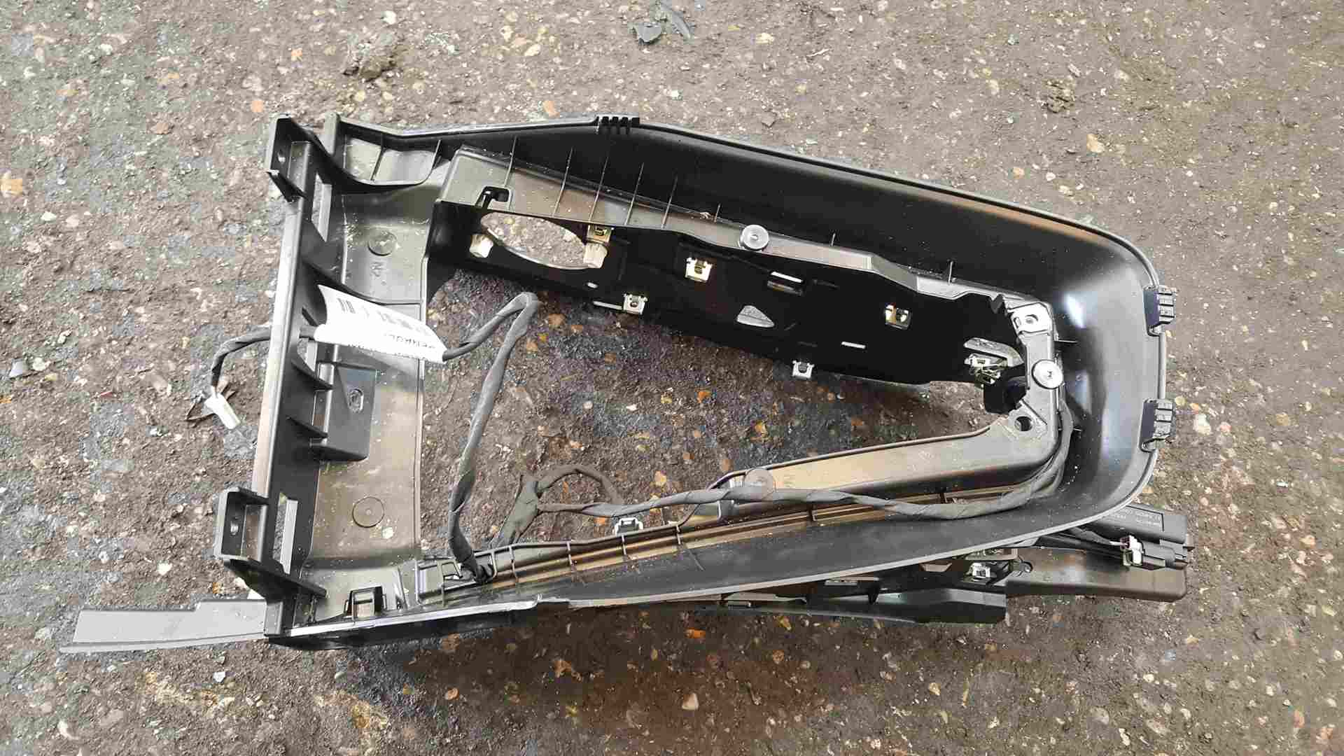 Thumb 4 Renault Clio MK5 2019-2021 Centre Console Bracket Structure 969108208R
