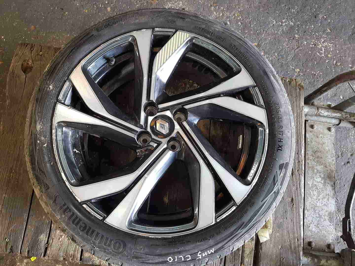 Thumb 6 Renault Clio MK5 2019-2021 Christophea Alloy Wheel + Tyre 205 45 17 6Mm 3/5