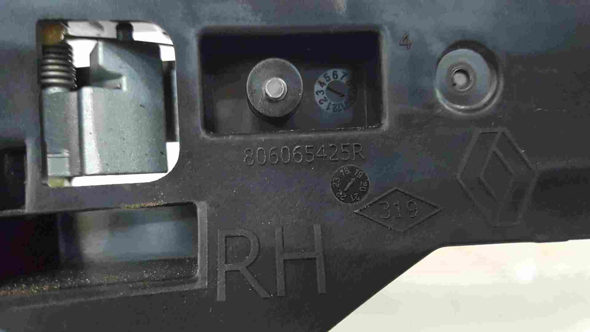 Thumb 2 Renault Clio MK5 2019-2021 Drivers OSF Front Exterior Door Handle Panel