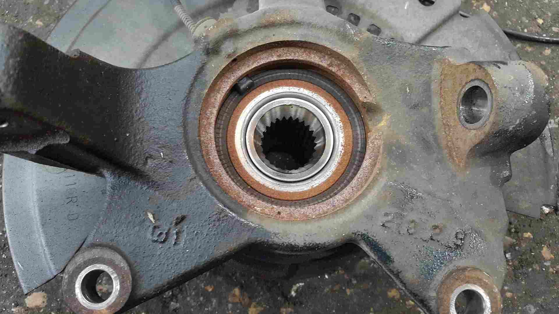 Thumb 3 Renault Clio MK5 2019-2021 Drivers OSF Front Wheel Hub + ABS Sensor
