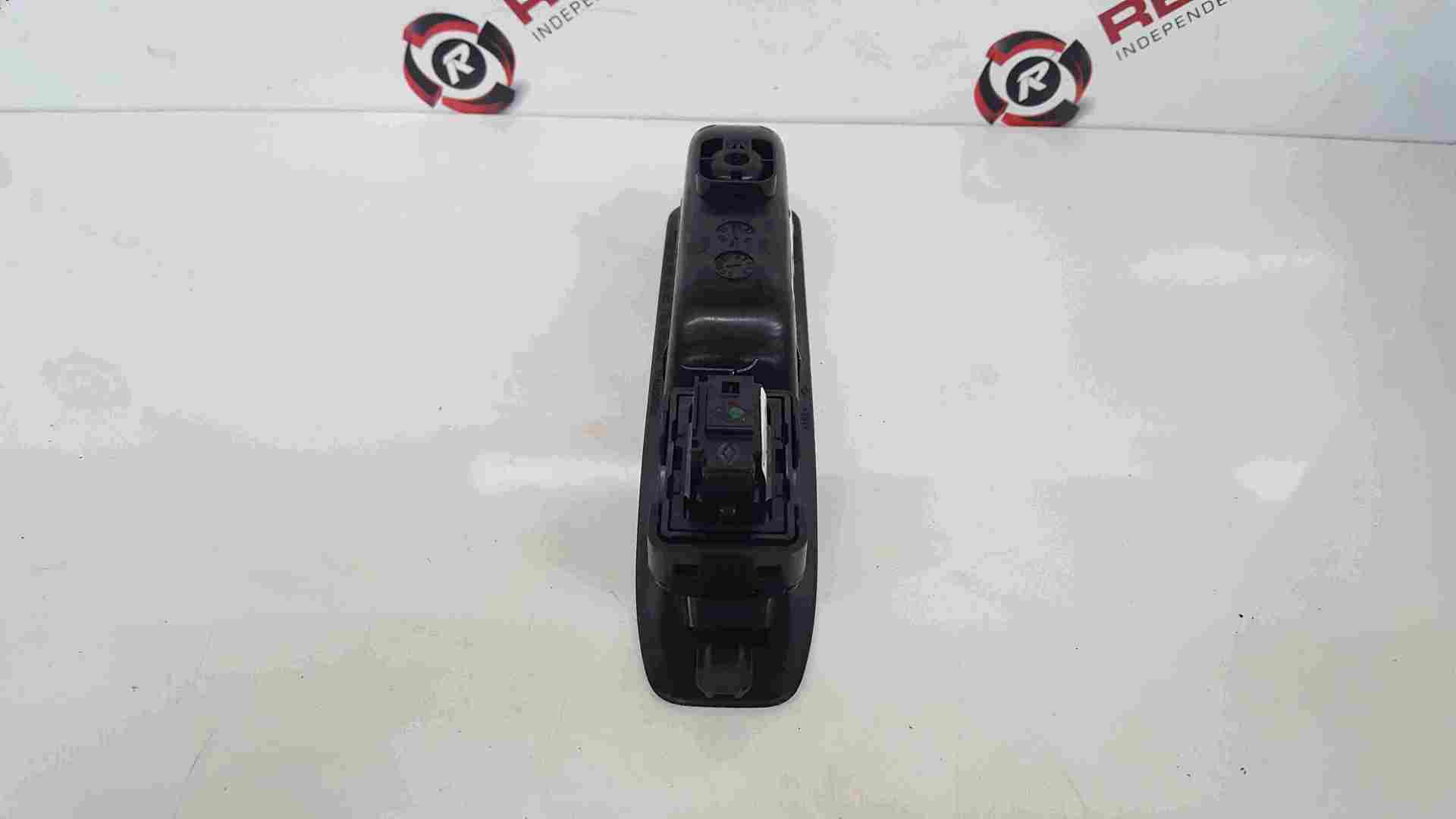 Thumb 6 Renault Clio MK5 2019-2021 Drivers OSR Rear Window Switch + Panel 1020002092R