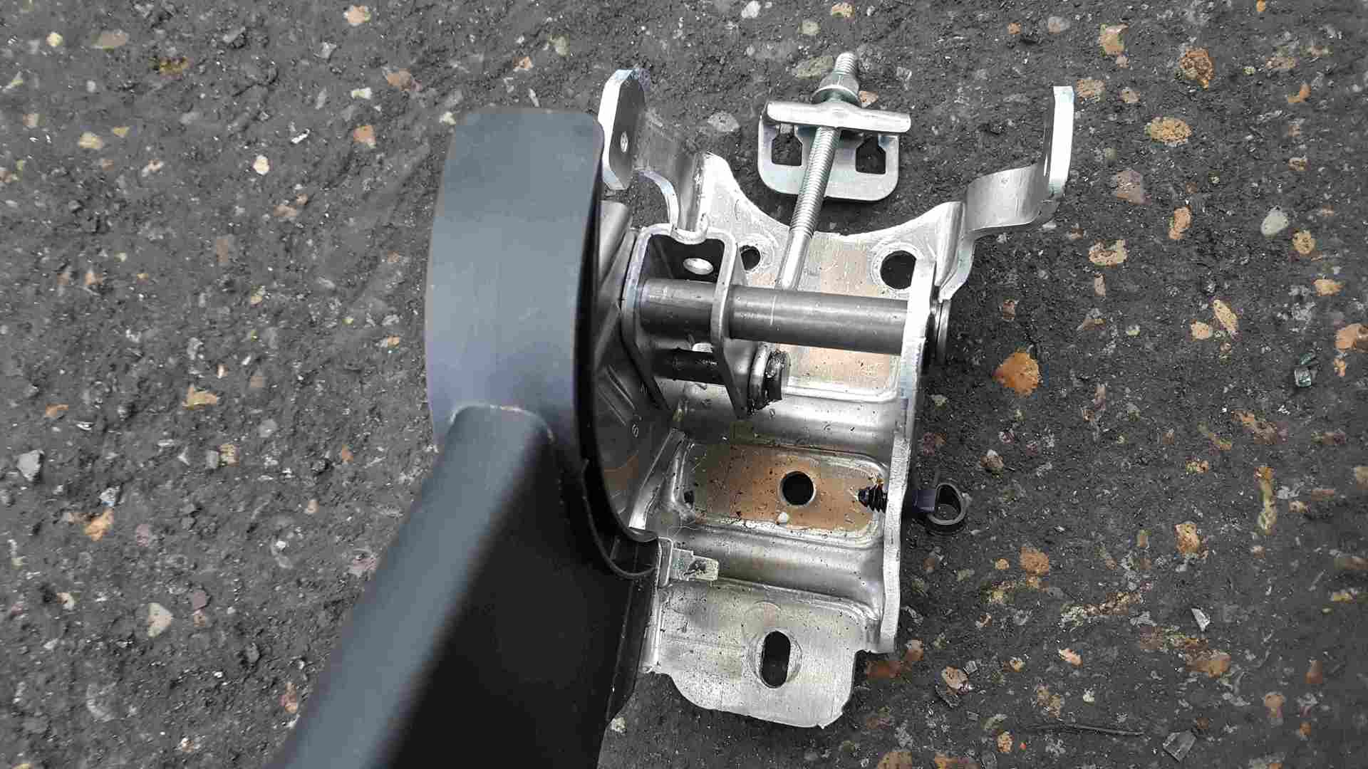 Thumb 2 Renault Clio MK5 2019-2021 Handbrake Mechanism Red Stitching 360106009R