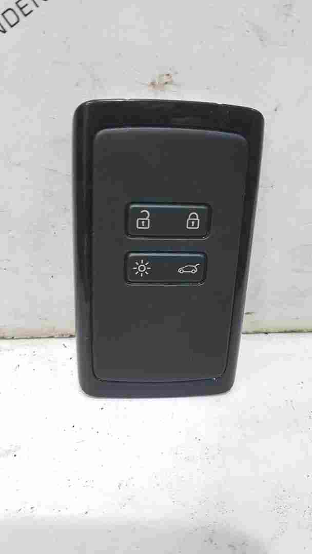 Thumb 2 Renault Clio MK5 2019-2021 KEY Card Case White 285C70175r