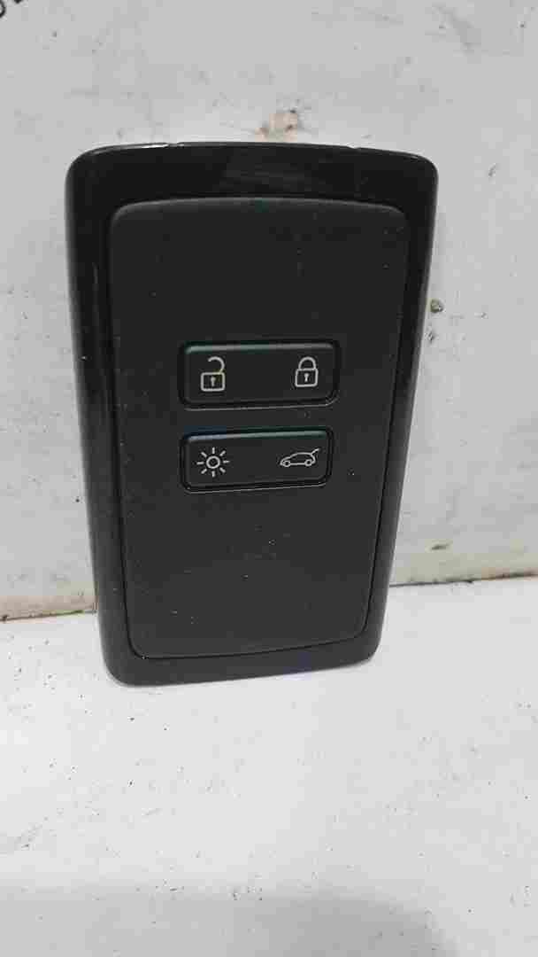 Thumb 4 Renault Clio MK5 2019-2021 KEY Card Case White 285C70175r