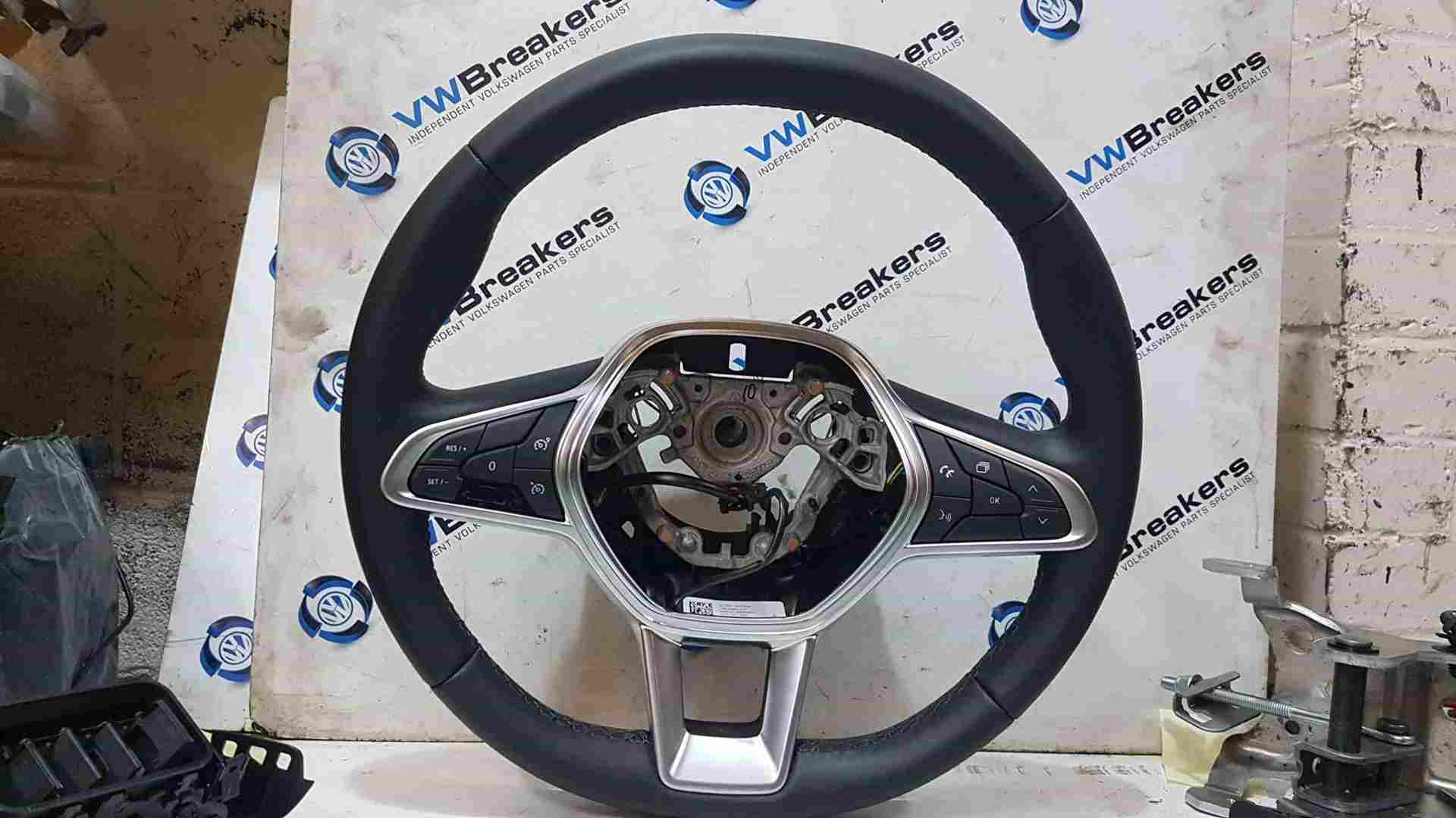 Thumb 6 Renault Clio MK5 2019-2021 Leather Multifunctional Steering Wheel Missing Button