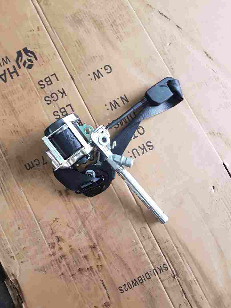 Thumb 7 Renault Clio MK5 2019-2021 Passenger NSF Front Seat Belt 