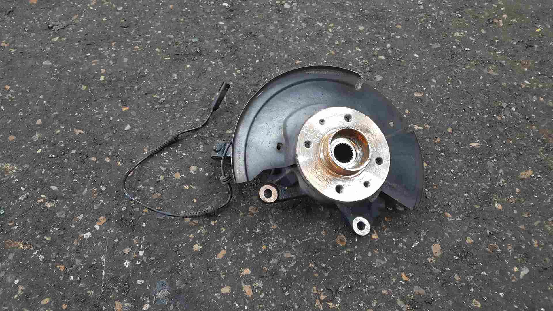 Renault Clio MK5 2019-2021 Passenger NSF Front Wheel Hub + ABS Sensor
