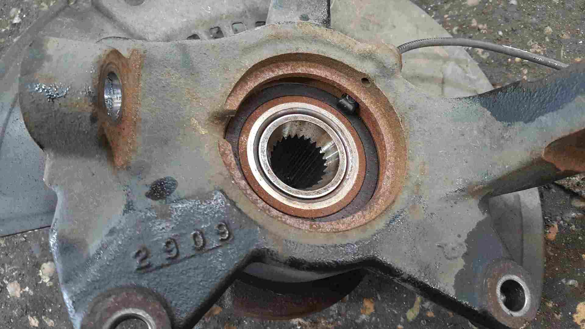 Thumb 4 Renault Clio MK5 2019-2021 Passenger NSF Front Wheel Hub + ABS Sensor