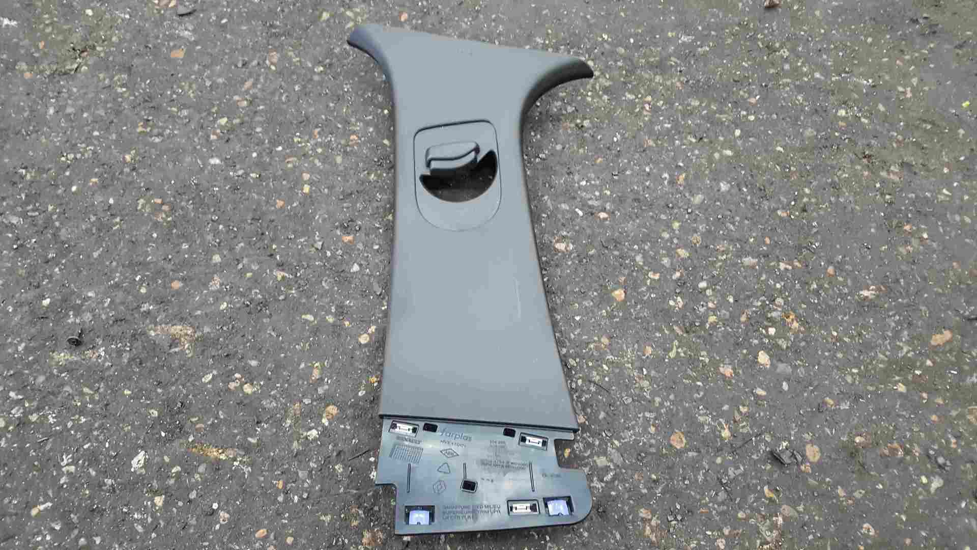Renault Clio MK5 2019-2021 Passenger NSF Seat Belt Front B Pillar Plastic
