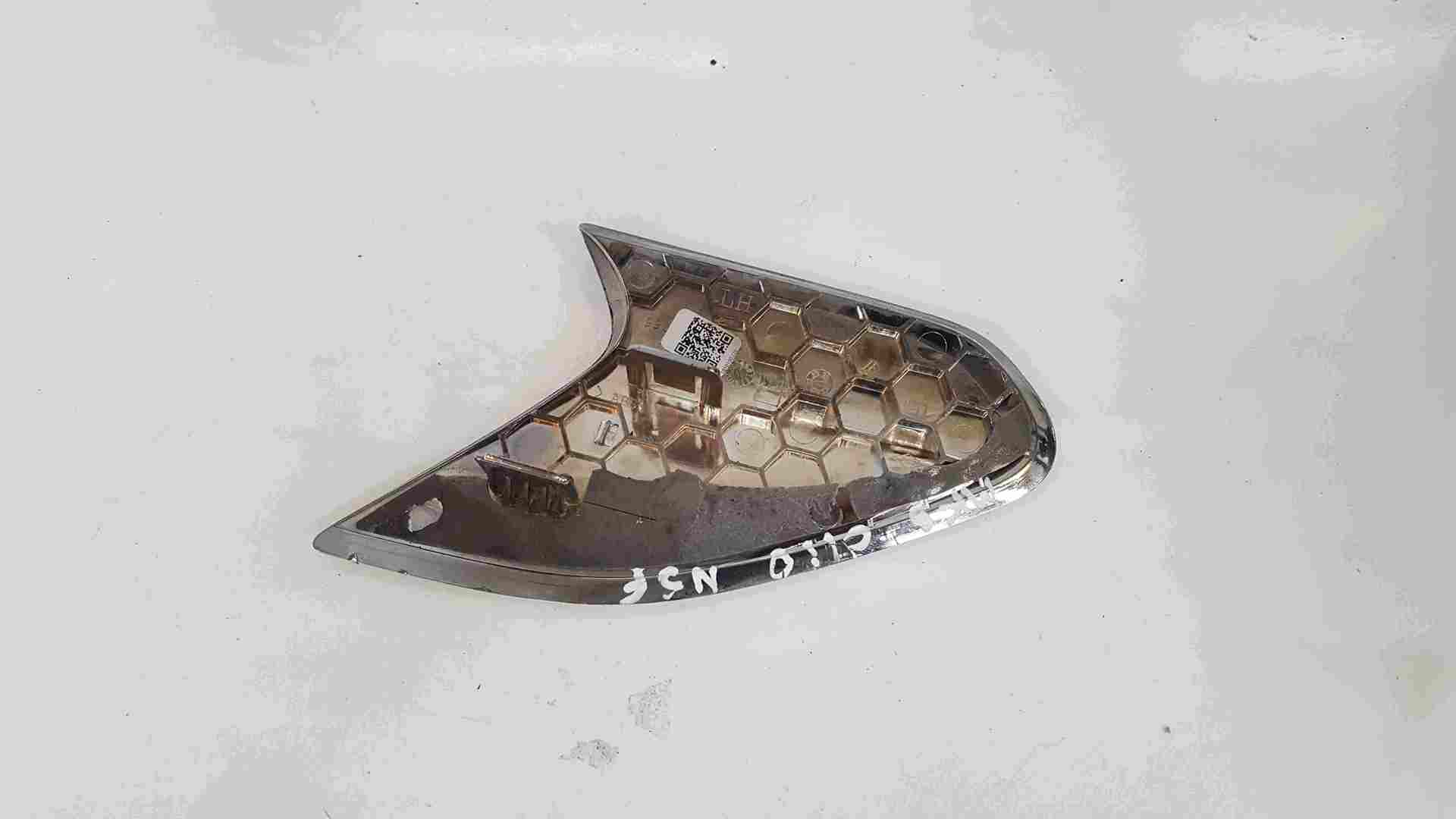Thumb 2 Renault Clio MK5 2019-2021 RS Line Passenger NS Wing Cap Cover Chrome