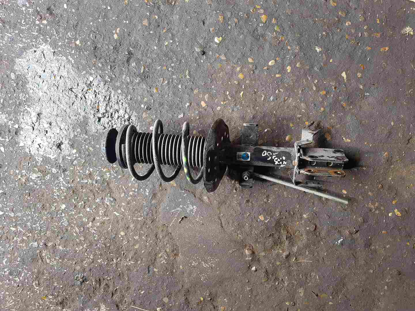 Renault Clio MK5 2019-2023 1.6 Hybrid Drivers OSF Front Spring Suspension LEG
