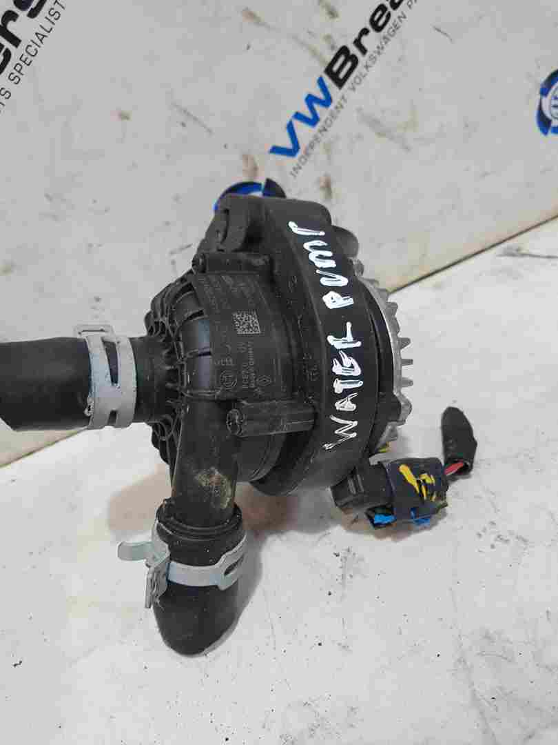 Thumb 3 Renault Clio MK5 2019-2023 1.6 Hybrid Secondary Water Pump 210104506r