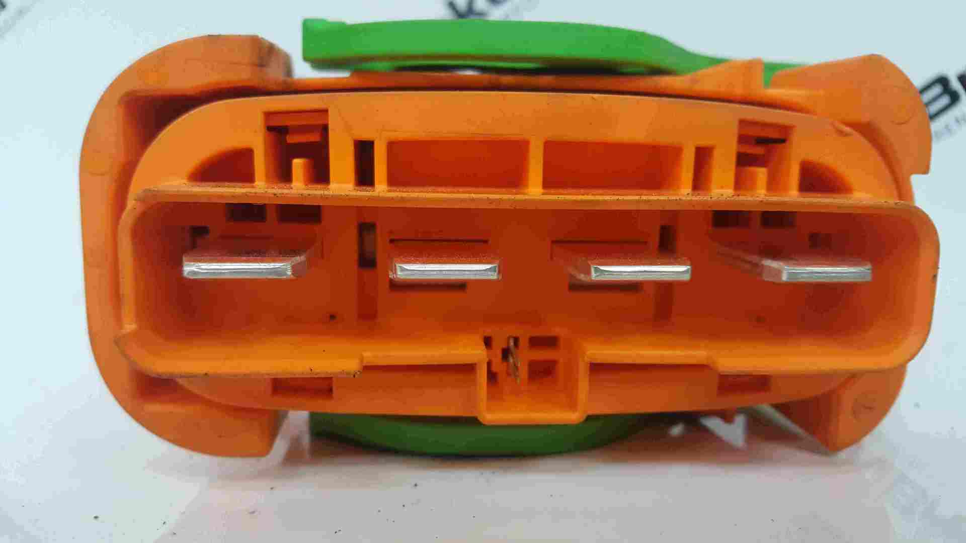 Thumb 2 Renault Clio MK5 2019-2023 Battery Fuse Connector 993B15333r 