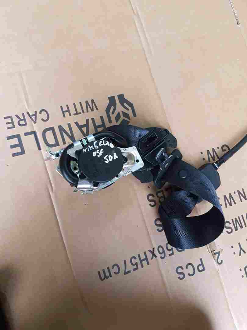 Thumb 6 Renault Clio MK5 2019-2023 Drivers OSF Front Seat Belt 