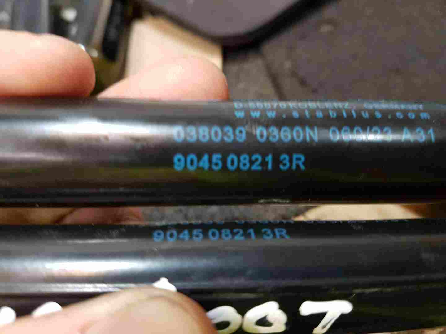 Thumb 3 Renault Clio MK5 2019-2023 Drivers OSR Rear Boot GAS Struts X2 904508213R