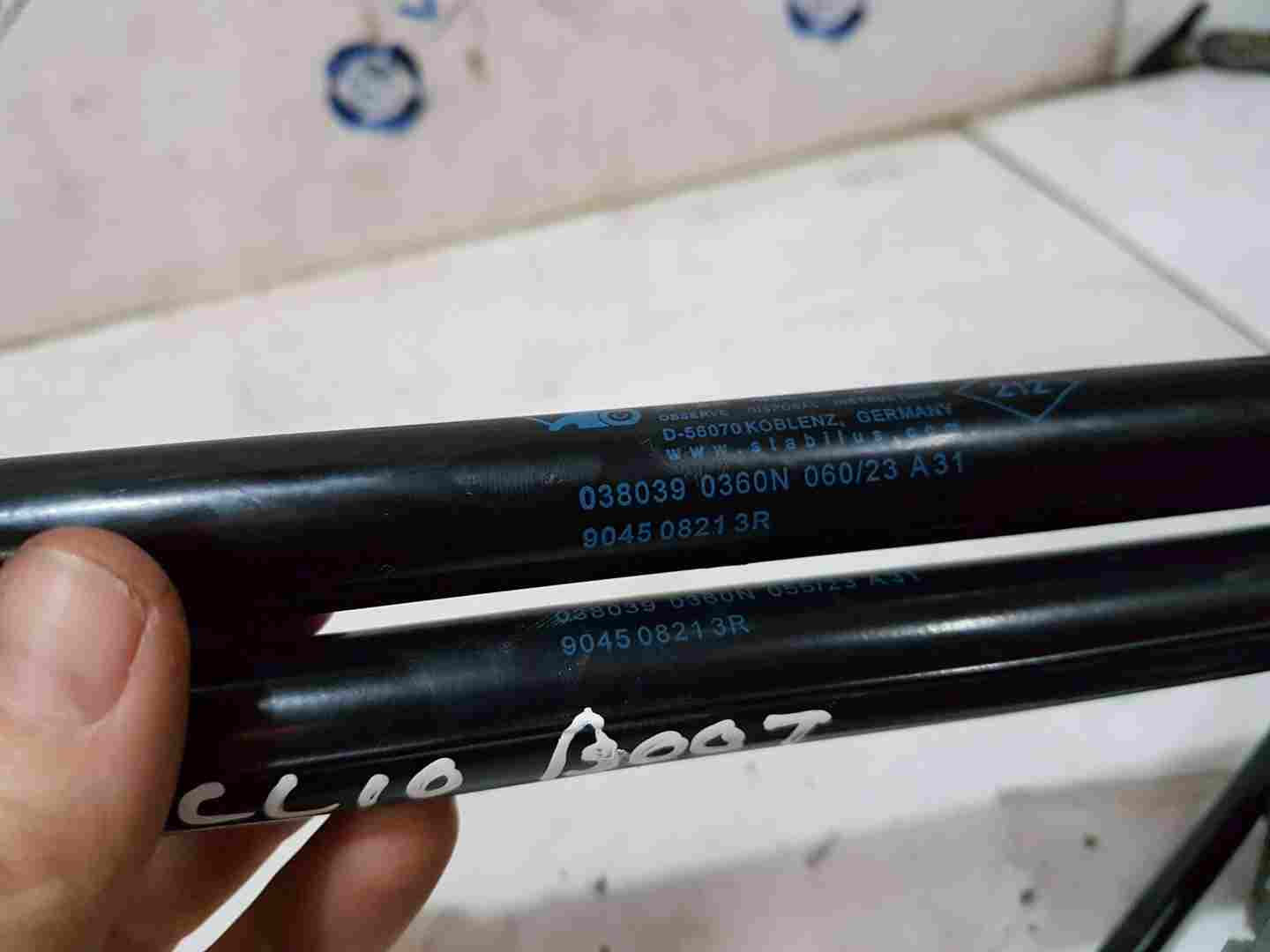 Thumb 4 Renault Clio MK5 2019-2023 Drivers OSR Rear Boot GAS Struts X2 904508213R