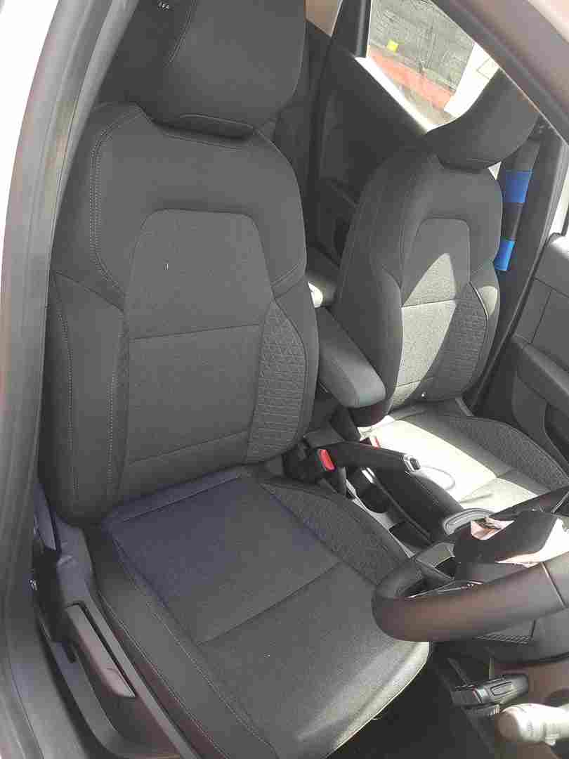 Renault Clio MK5 2019-2023 Front Seats Driver Passenger 