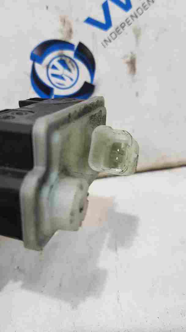 Thumb 5 Renault Clio MK5 2019-2023 Fuel Flap Solenoid Lock 788269092R
