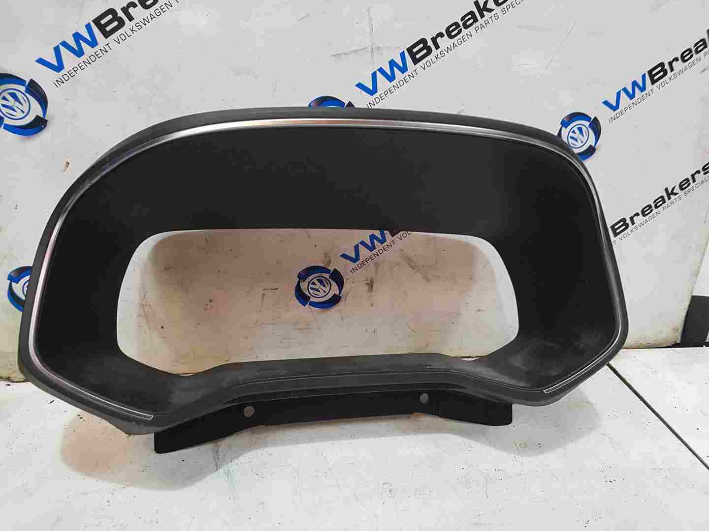 Thumb 2 Renault Clio MK5 2019-2023 Instrument Panel Dials Clock Surround Plastic Trim