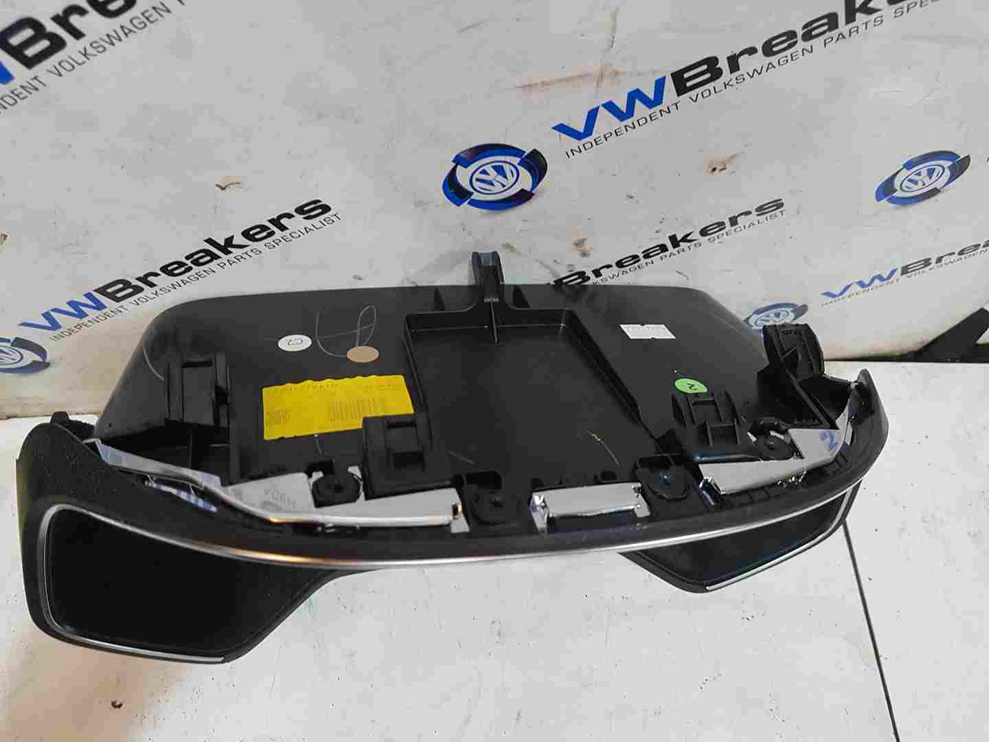 Thumb 3 Renault Clio MK5 2019-2023 Instrument Panel Dials Clock Surround Plastic Trim