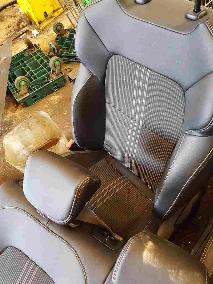 Thumb 4 Renault Clio MK5 2019-2023 Interior Full SET Seats Bench Door Cards