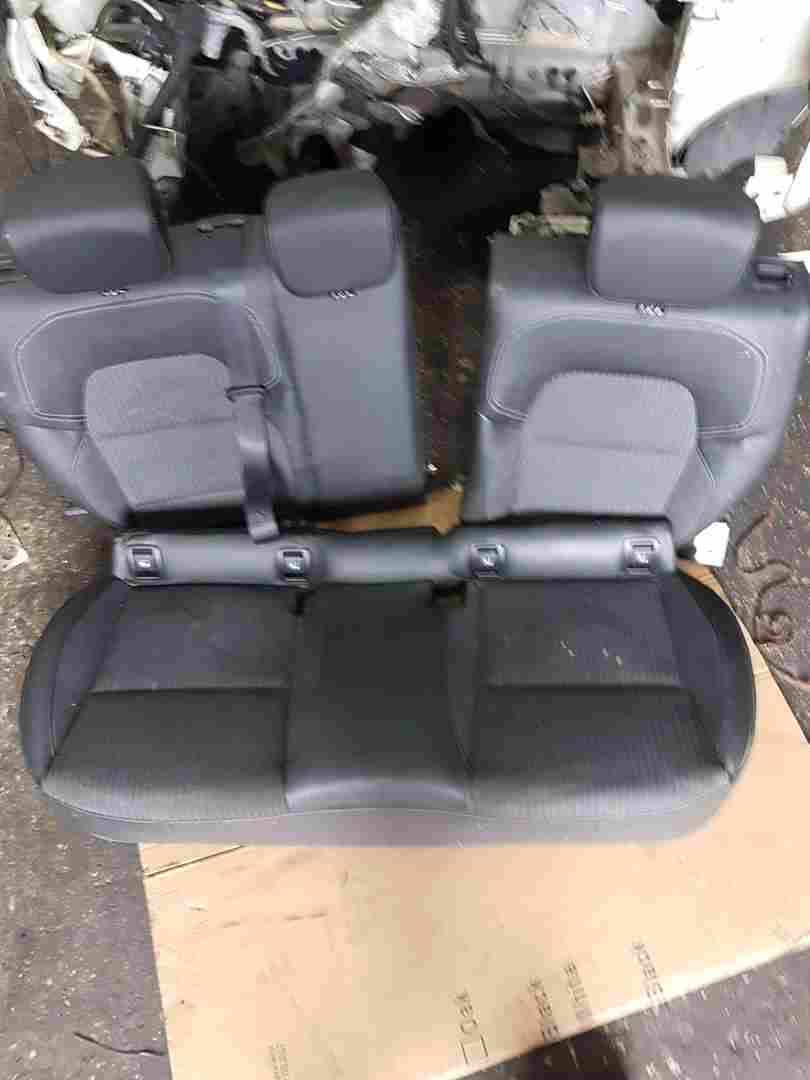 Thumb 6 Renault Clio MK5 2019-2023 Interior Rear Seats Bench 